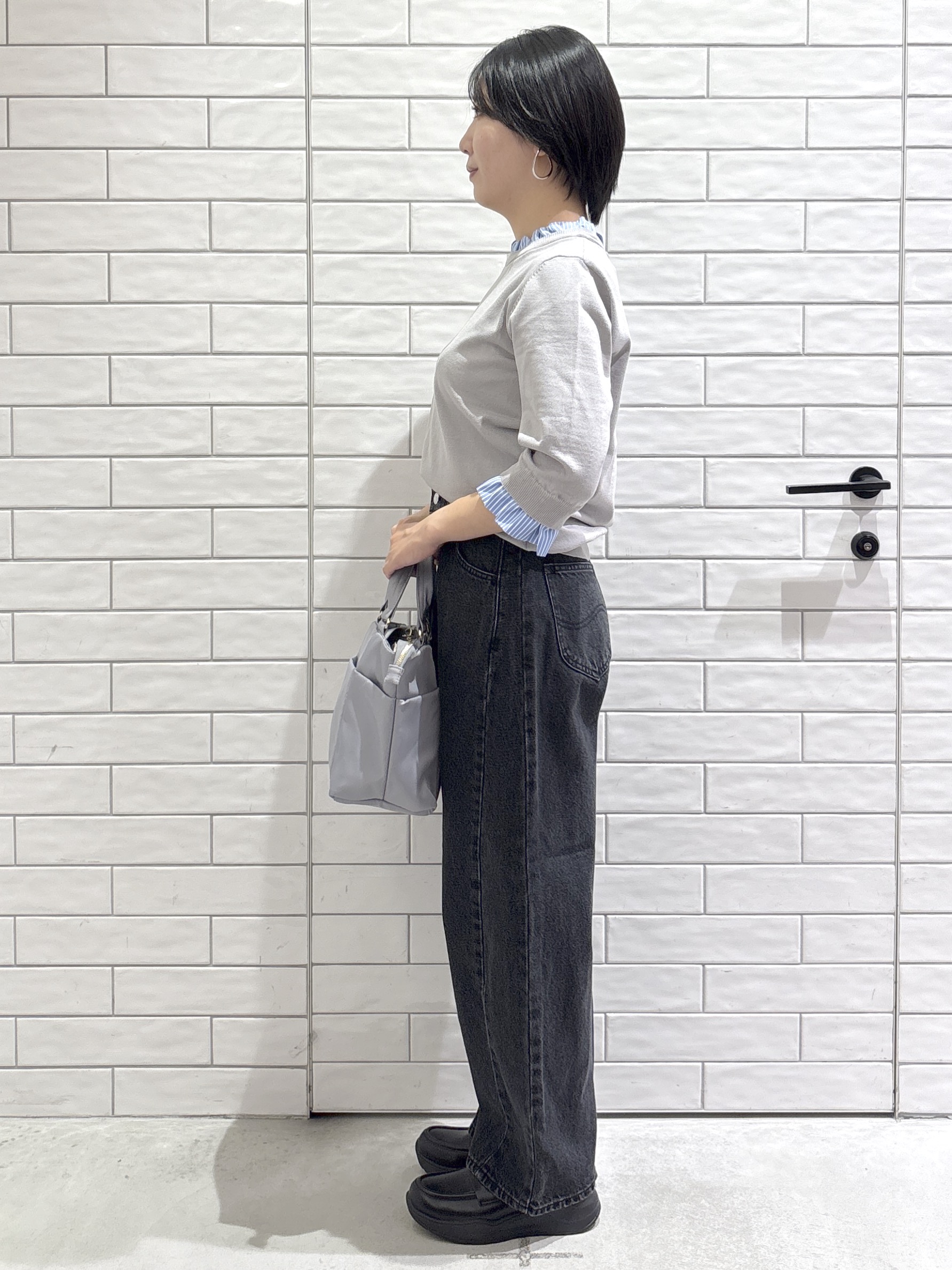 ayumiさんの「OPAQUE.CLIP｜【森絵梨佳さん着用】フリルドッキングニット《UVケア／遮熱性／洗濯機OK》」を使ったコーディネート