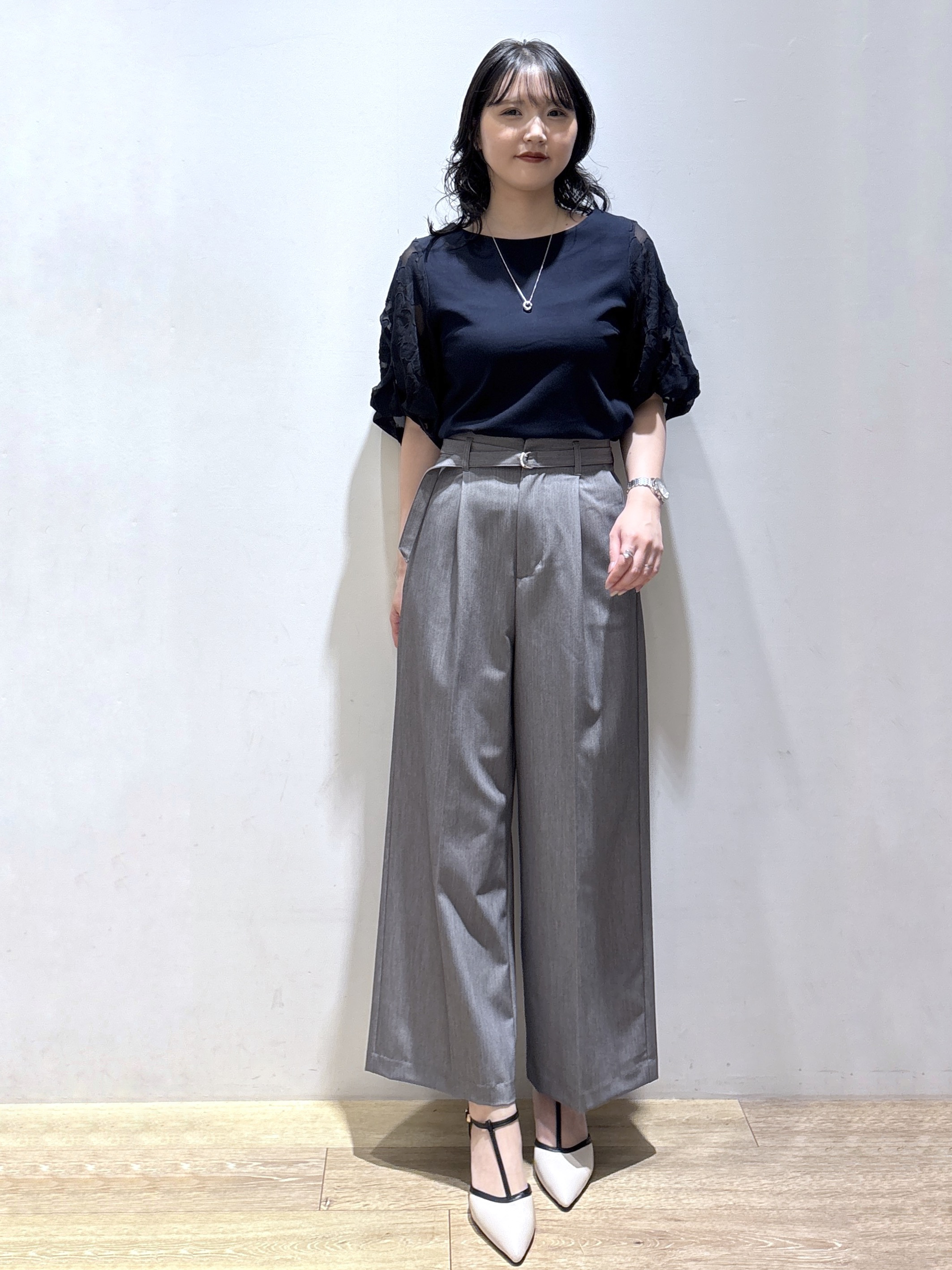 mizukiさんの「index｜【S‐LLサイズ】花柄ジャカードスリーブトップス《接触冷感／UVケア／洗濯機OK》」を使ったコーディネート