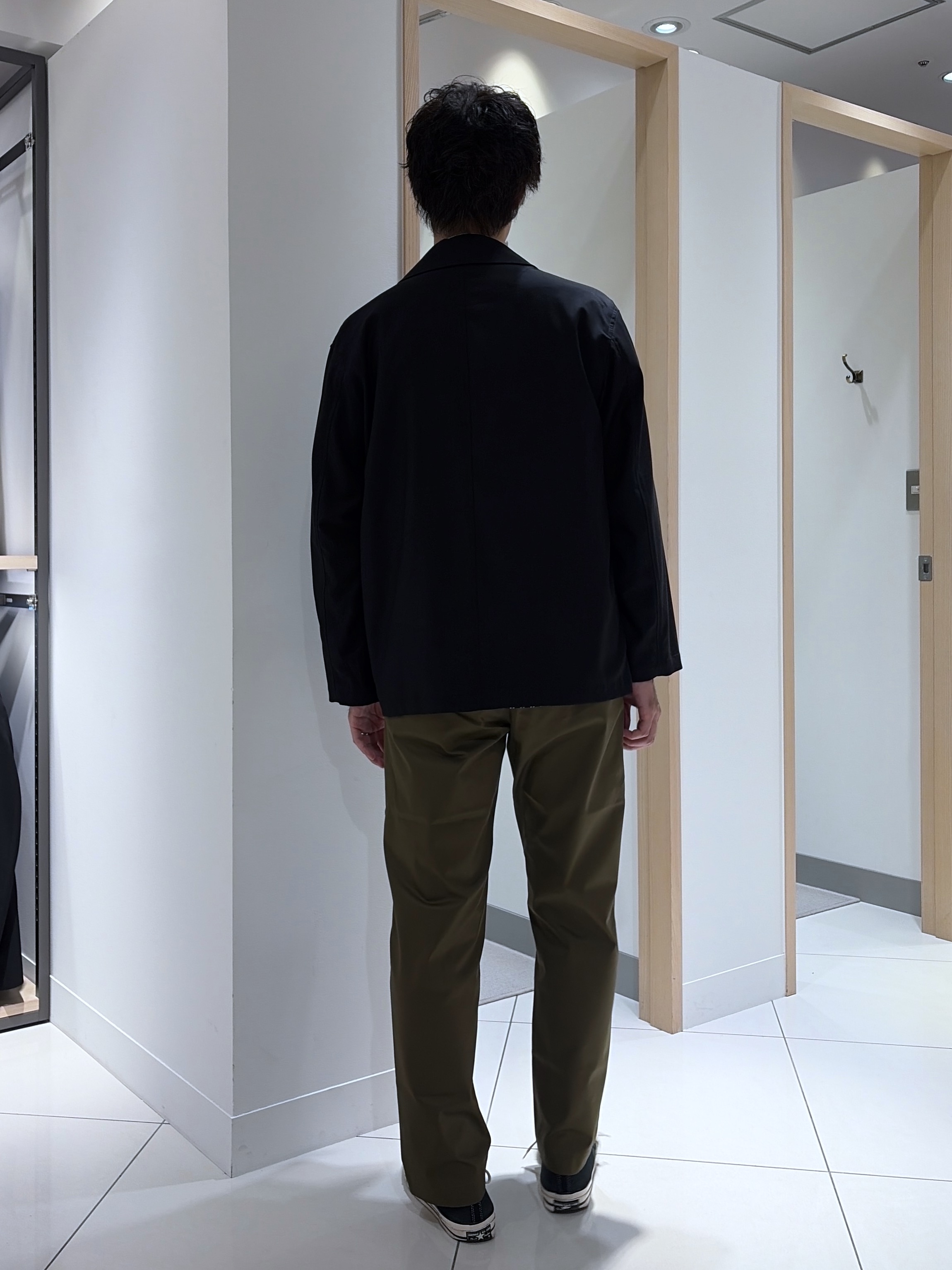 mutoさんの「TAKEO KIKUCHI｜デニム＆スウェード調 ジップブルゾン」を使ったコーディネート