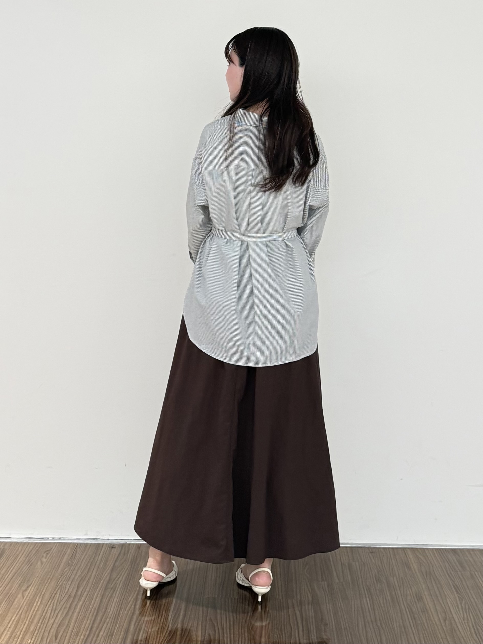 いくみさんの「INDIVI｜【UVケア／接触冷感／ベルト付】サッカー素材シャツ」を使ったコーディネート