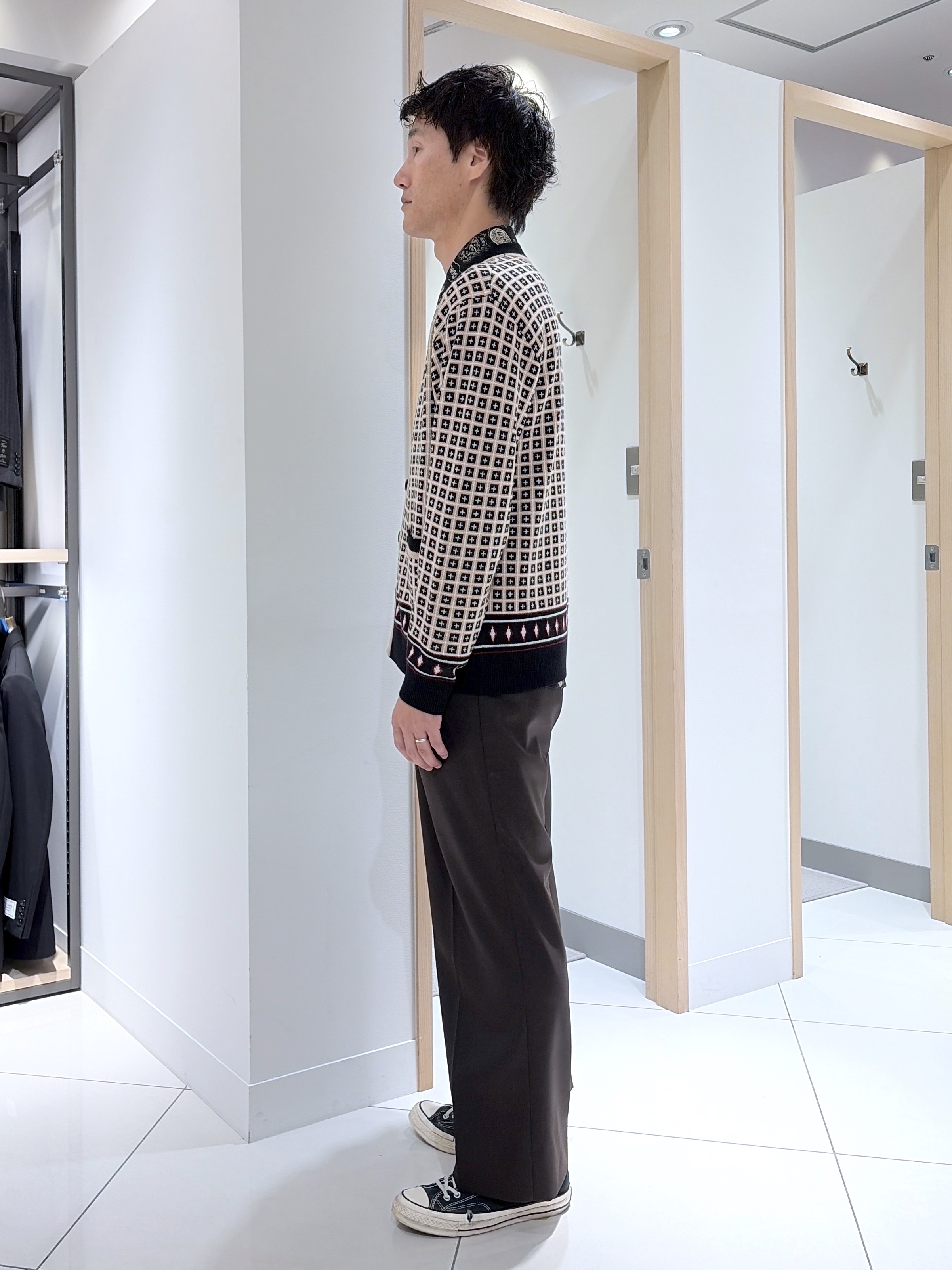 mutoさんの「TAKEO KIKUCHI｜【BOWLER HAT LABEL】ジオメトリック柄カーディガン」を使ったコーディネート