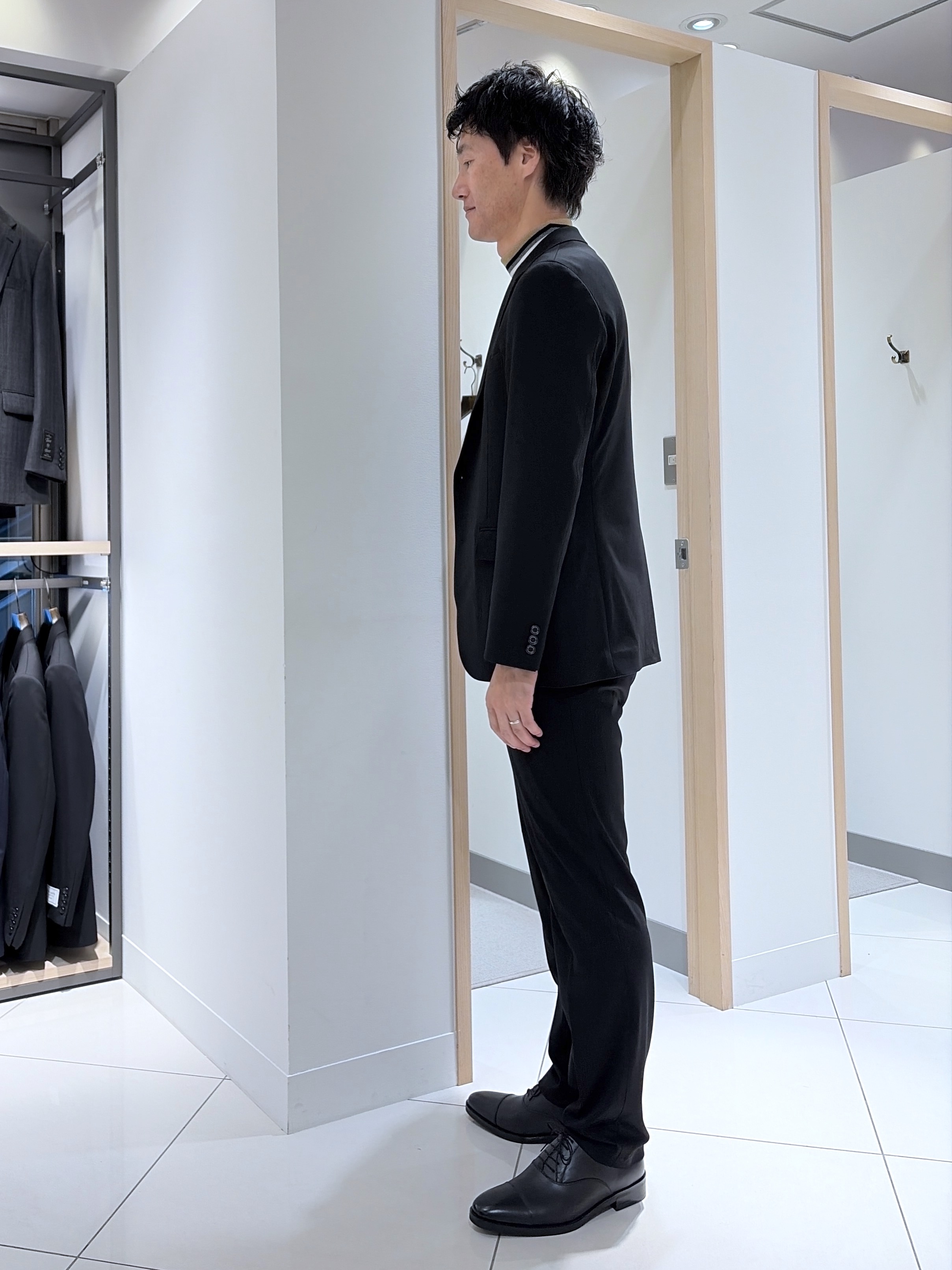 mutoさんの「TAKEO KIKUCHI｜【BOWLER HAT LABEL】CARREMANツイルジャージ　ジャケット」を使ったコーディネート