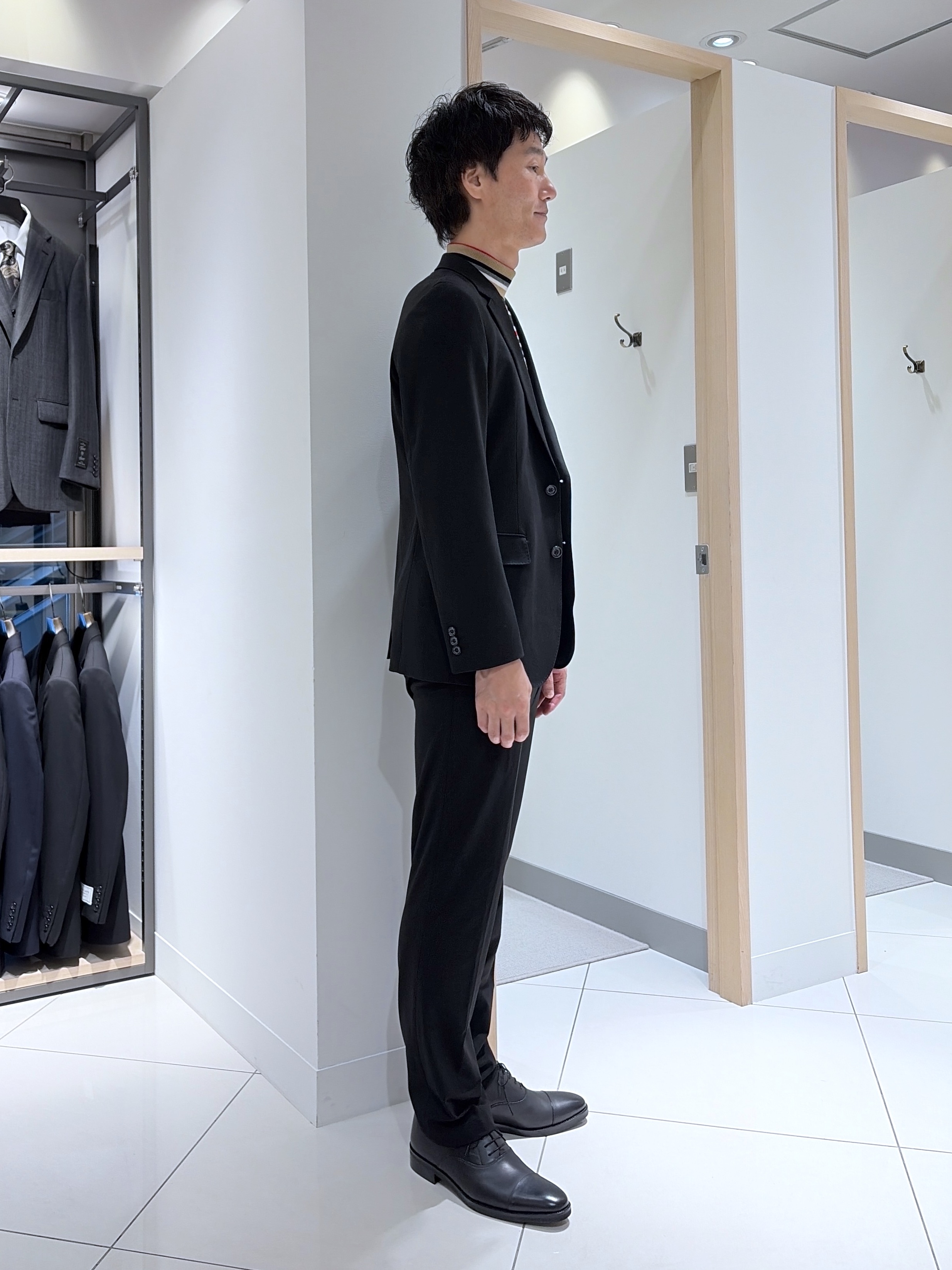 mutoさんの「TAKEO KIKUCHI｜【BOWLER HAT LABEL】CARREMANツイルジャージ　ジャケット」を使ったコーディネート