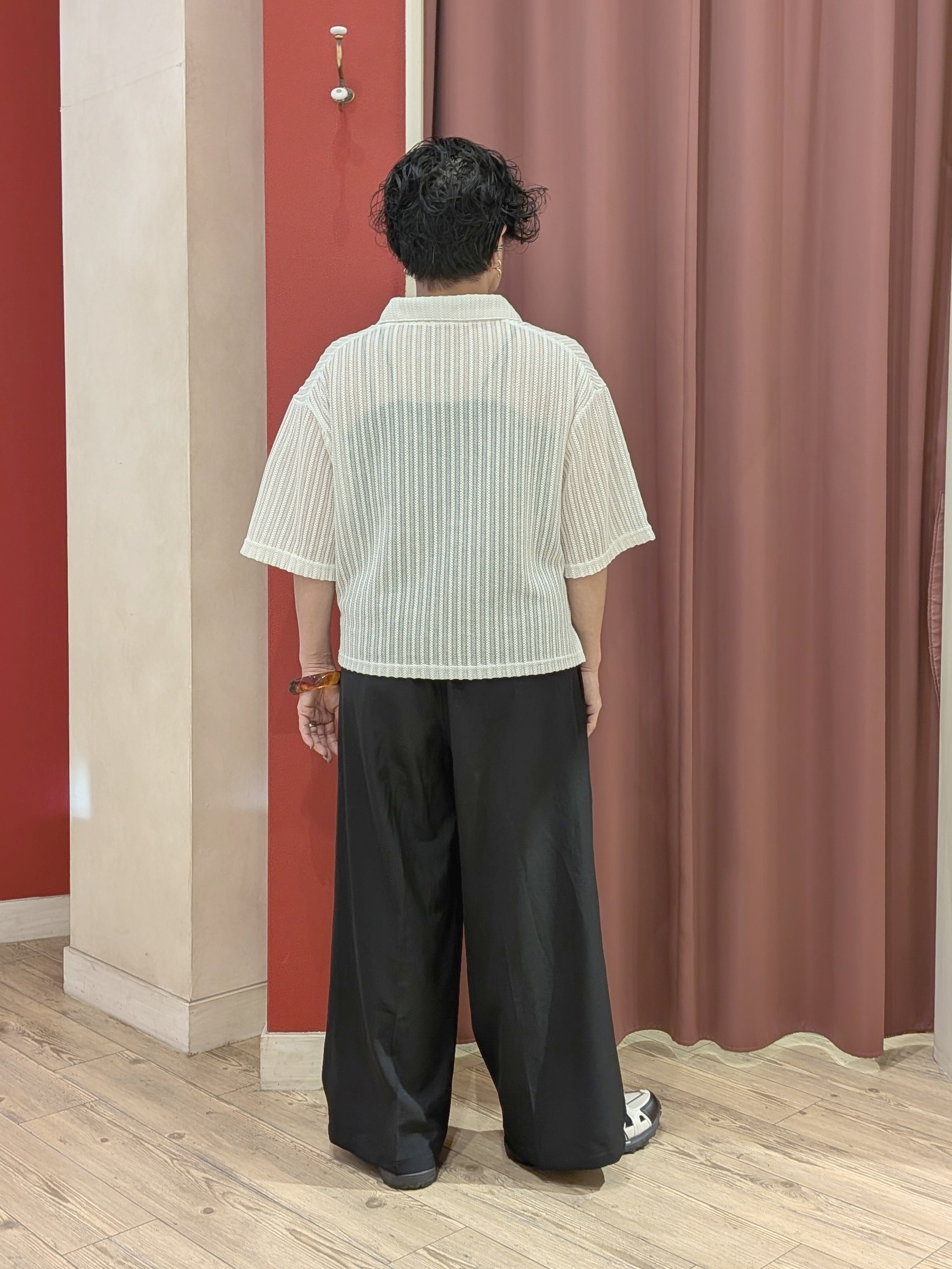 cameさんの「SHOO･LA･RUE｜【洗濯機可/S-LL】軽やかで涼しげな 透かしレース風前開きシャツ」を使ったコーディネート