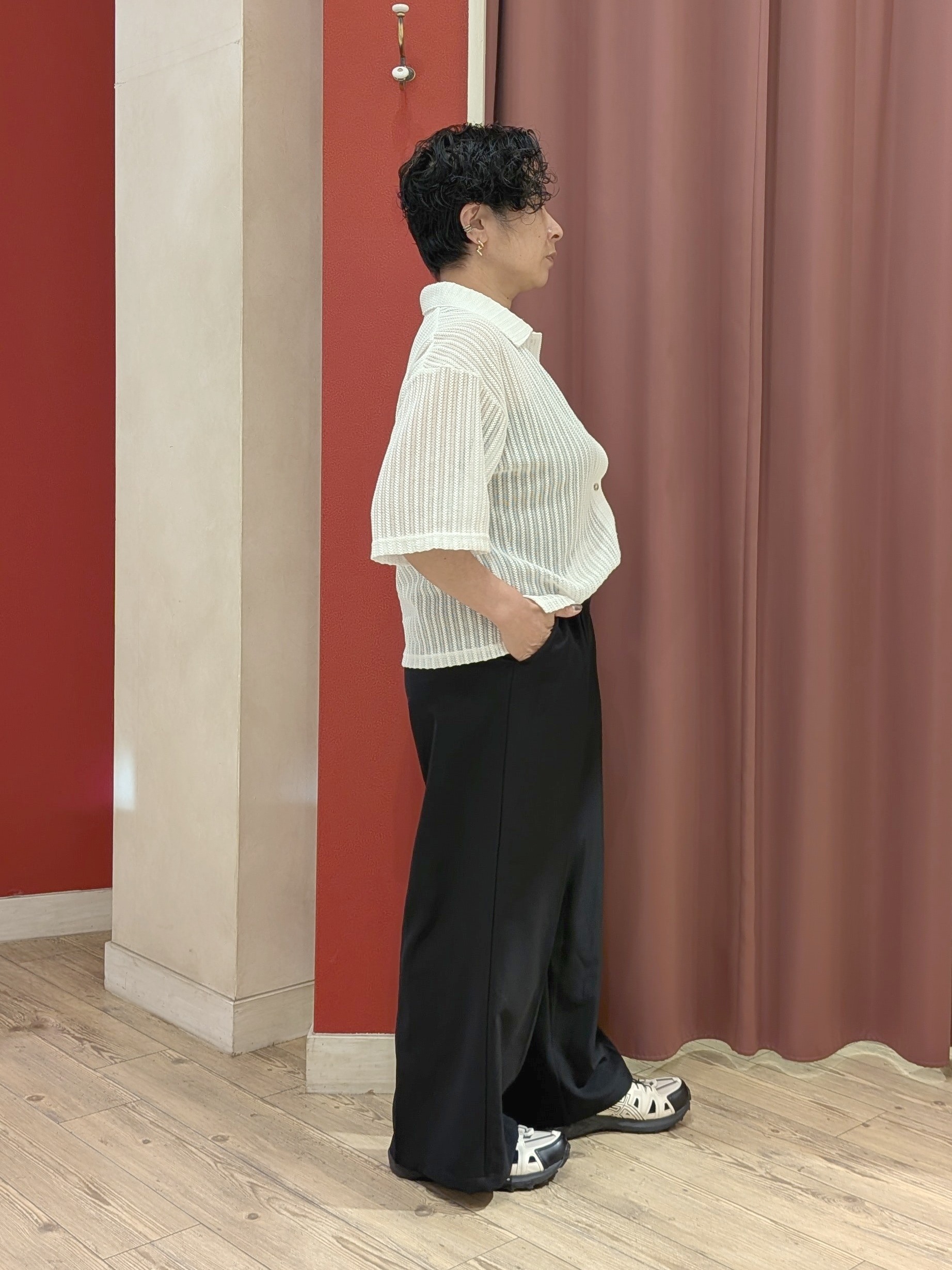 cameさんの「SHOO･LA･RUE｜【洗濯機可/S-LL】軽やかで涼しげな 透かしレース風前開きシャツ」を使ったコーディネート