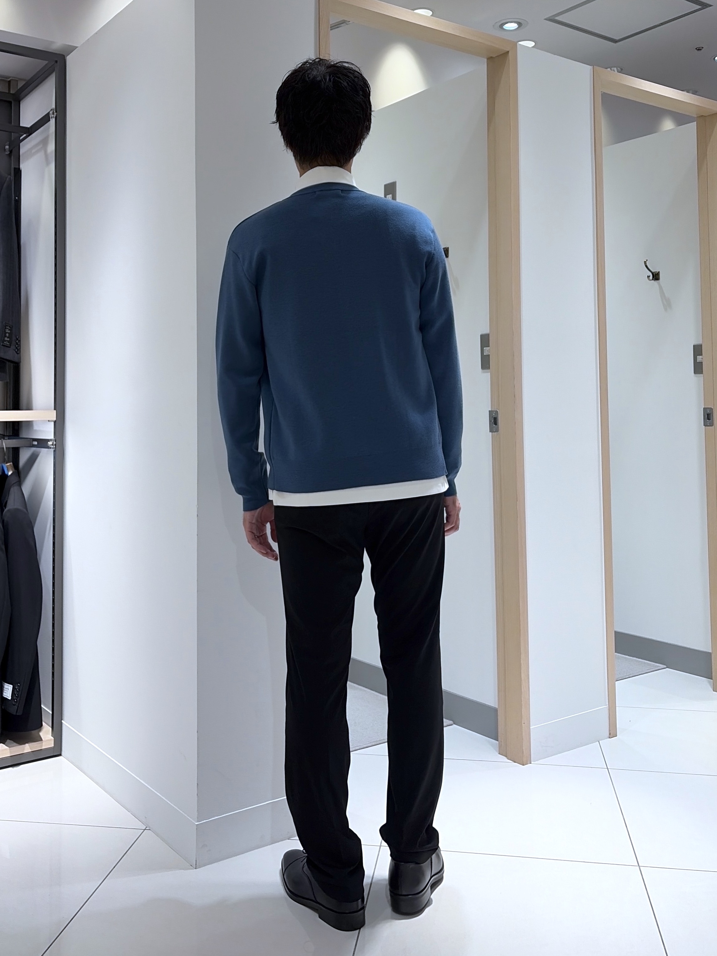 mutoさんの「TAKEO KIKUCHI｜【BOWLER HAT LABEL】日本製クルーネックカーディガン」を使ったコーディネート