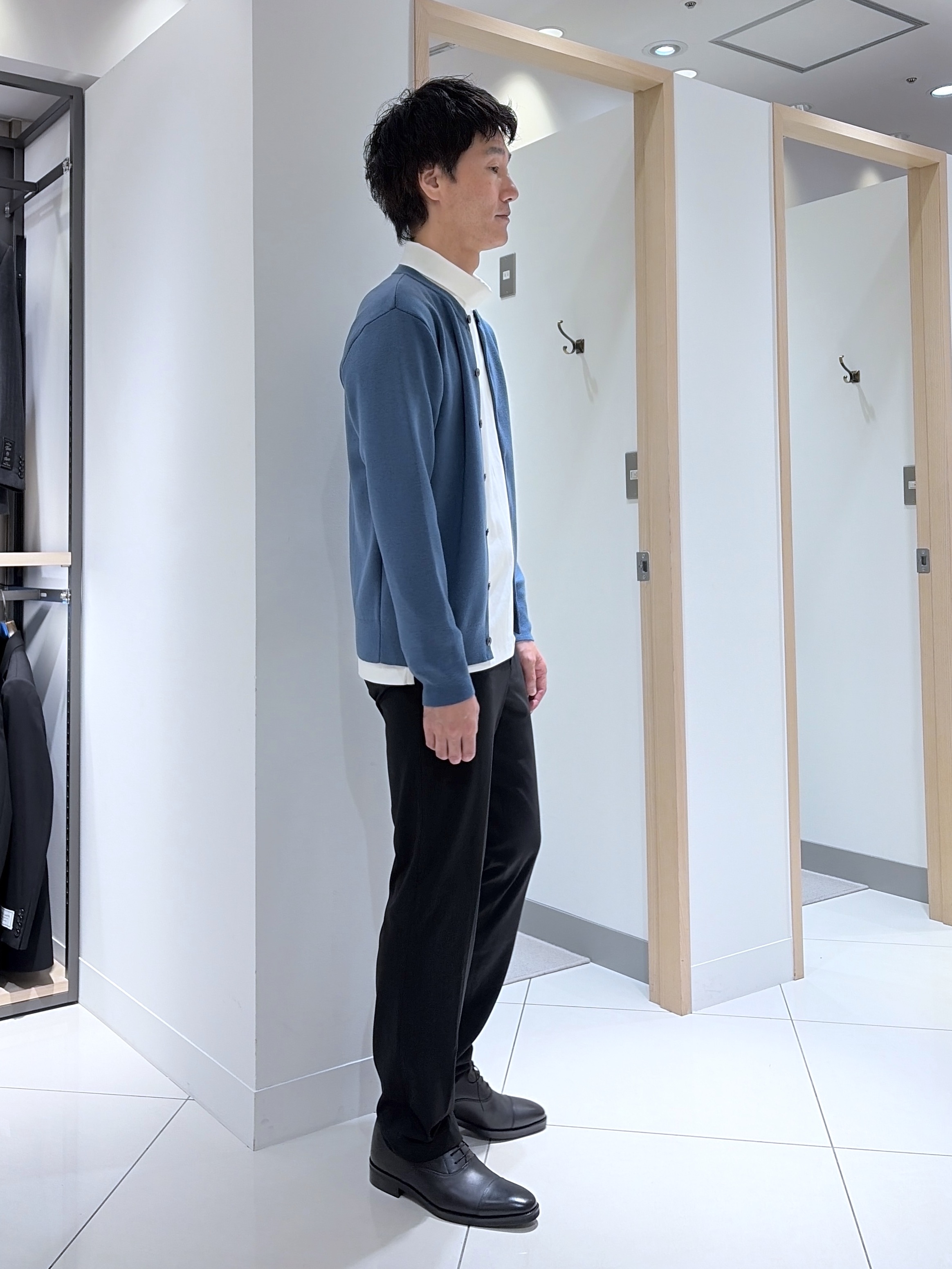 mutoさんの「TAKEO KIKUCHI｜【BOWLER HAT LABEL】日本製クルーネックカーディガン」を使ったコーディネート
