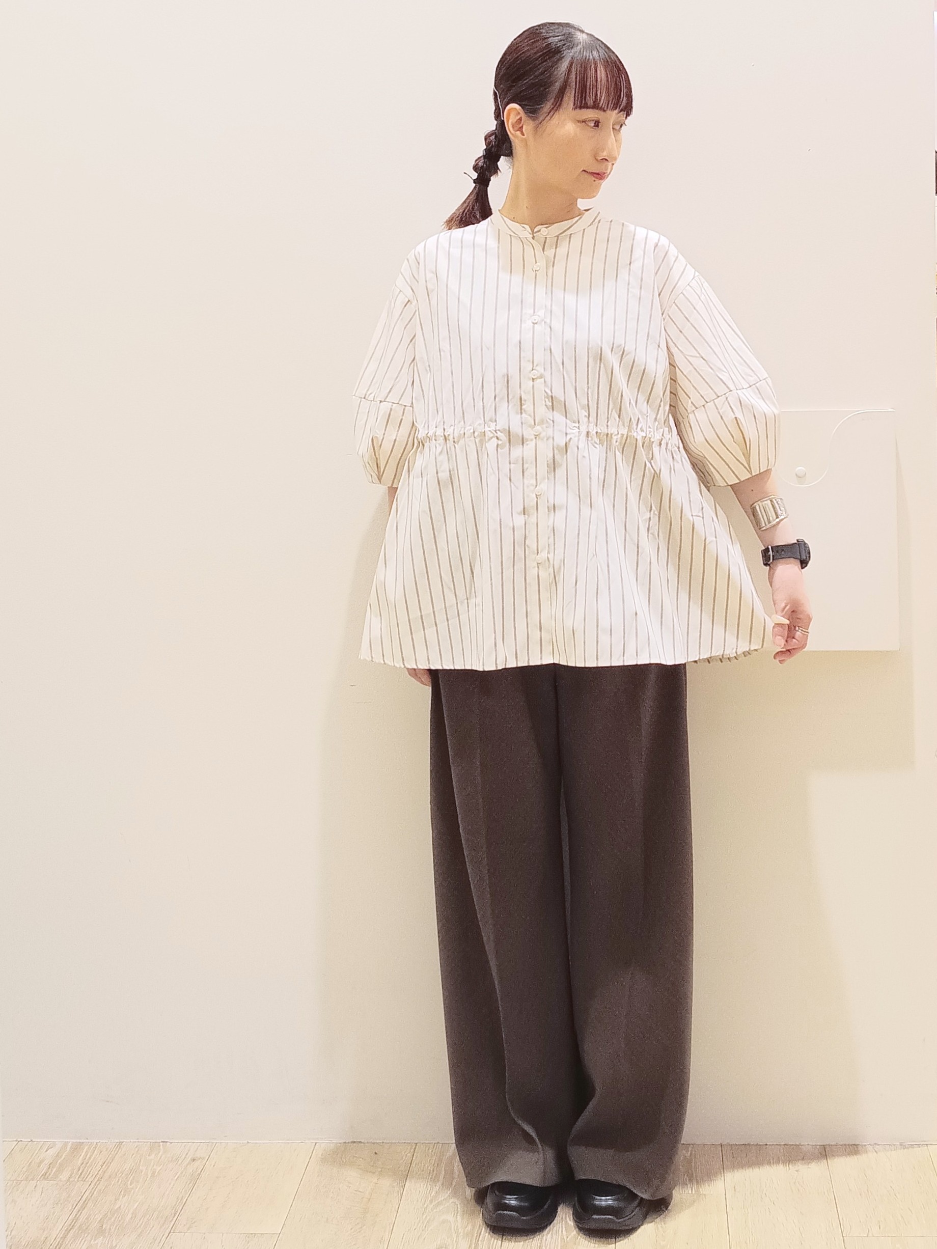MKさんの「index｜ストライプ ペプラムブラウス【洗濯機OK】」を使ったコーディネート