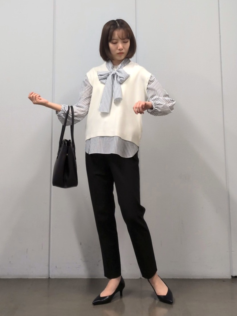 Akaさんの「COUP DE CHANCE｜【手洗い可／日本製／】 レイヤード風トップス」を使ったコーディネート