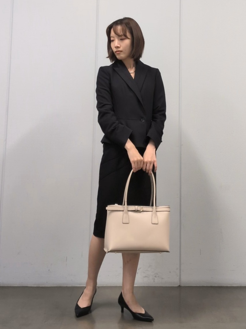 Akaさんの「COUP DE CHANCE｜【手洗い可／日本製／スーツ可】ペプラムジャケット」を使ったコーディネート