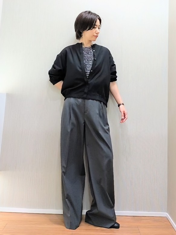 ミズタさんの「UNTITLED｜【セットアップ可/秋羽織り】メランジツイルシャツ」を使ったコーディネート