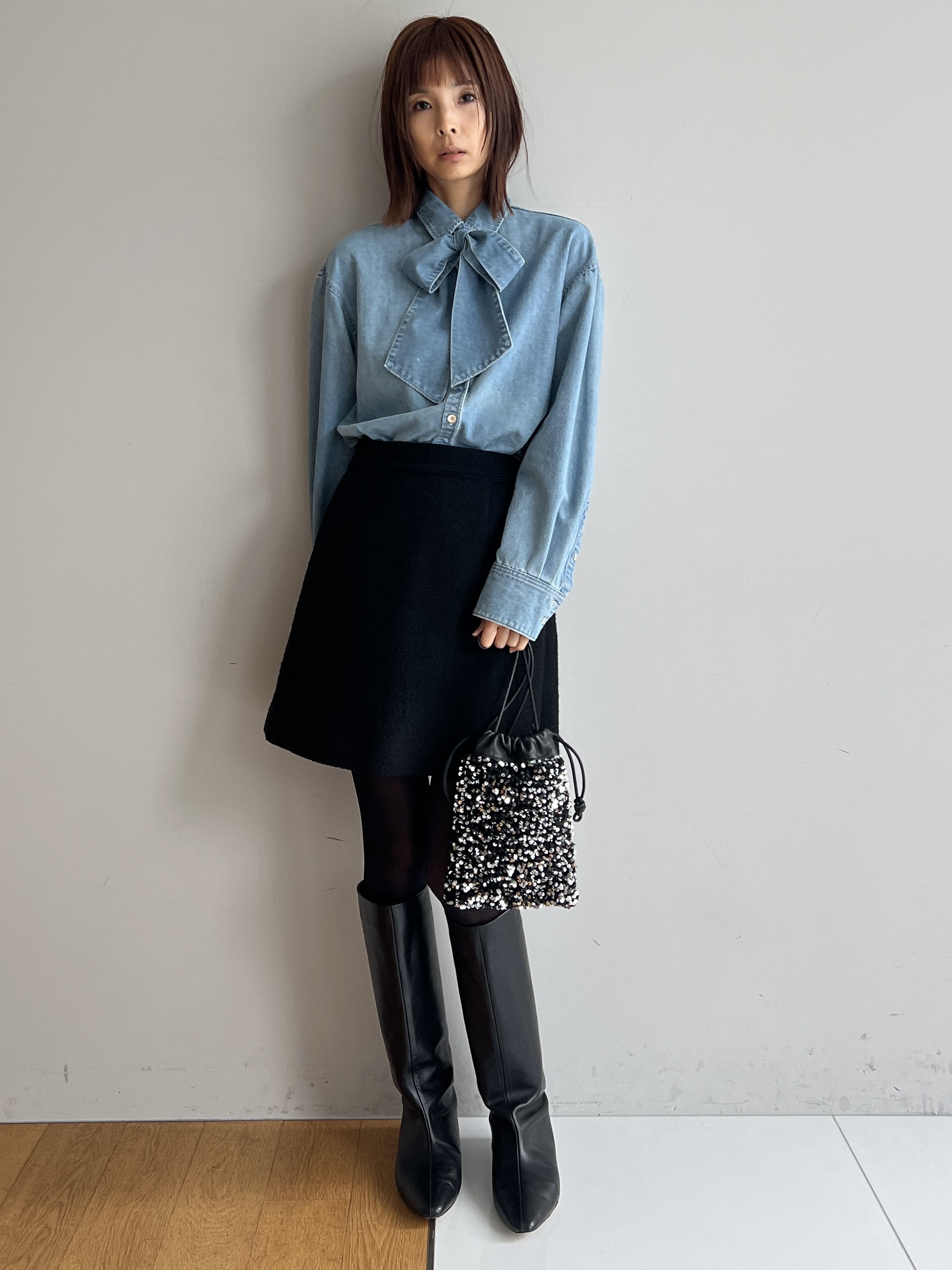 misaさんの「DRESSTERIOR｜【取り外し可能】2WAY ボウタイデニムシャツ」を使ったコーディネート