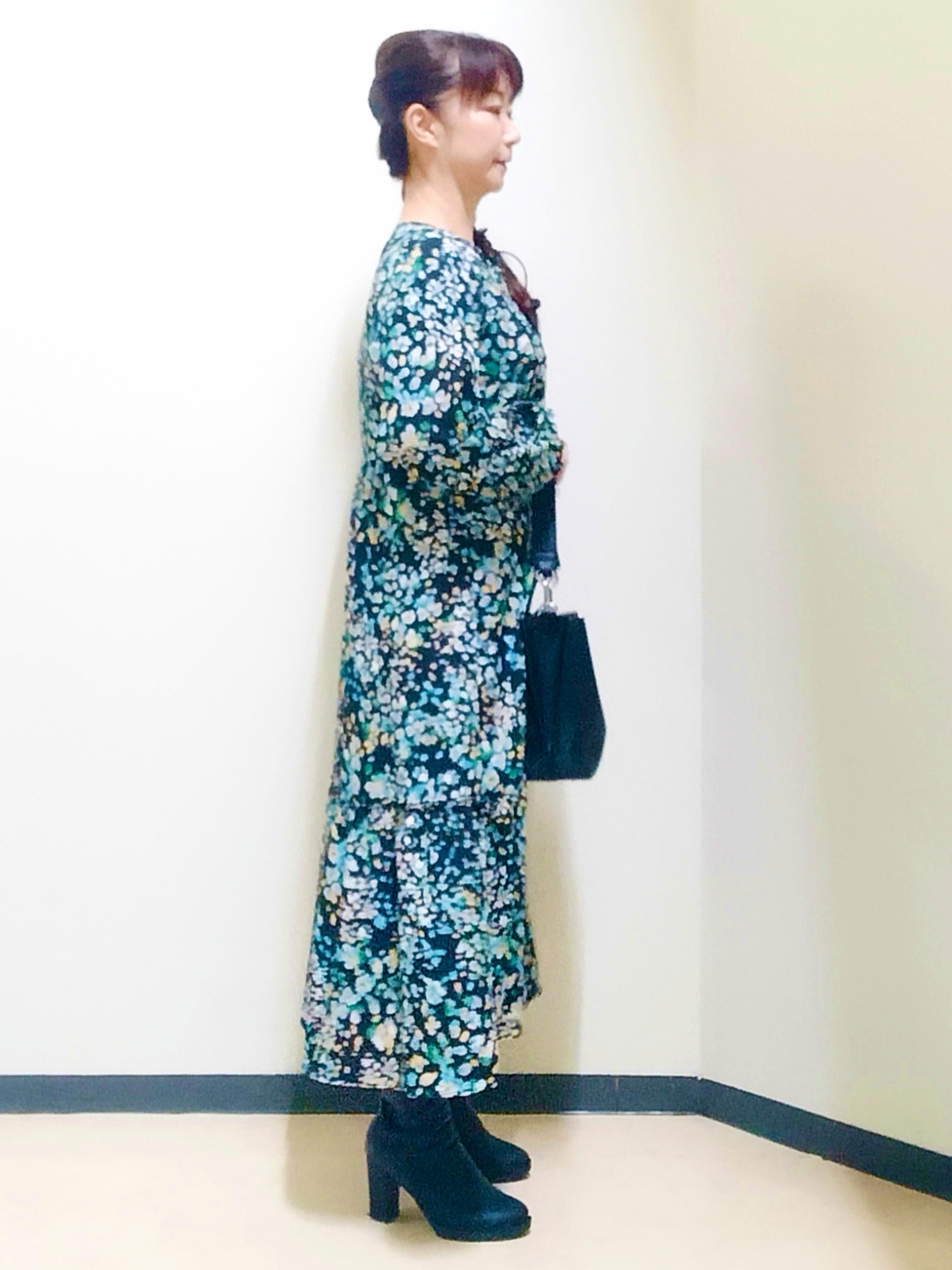 花さんの「Reflect｜フラワープリント フェミニンワンピース」を使ったコーディネート