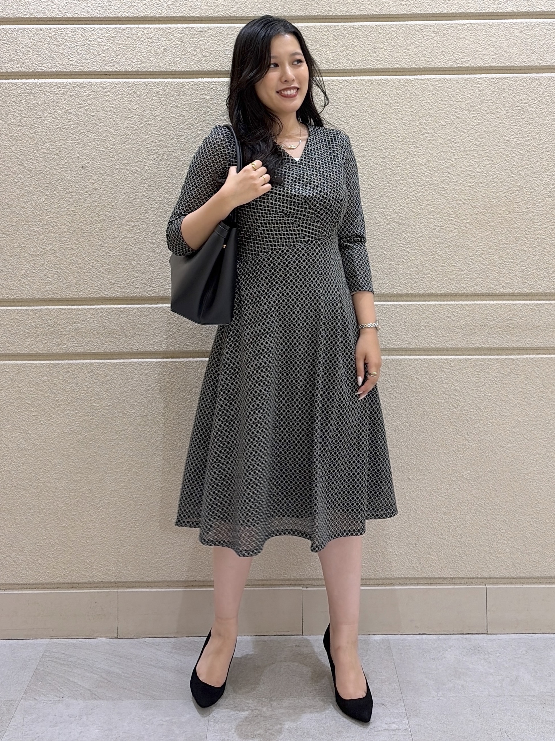 Momokaさんの「COUP DE CHANCE｜【手洗い可／日本製】カシュクールワンピース」を使ったコーディネート