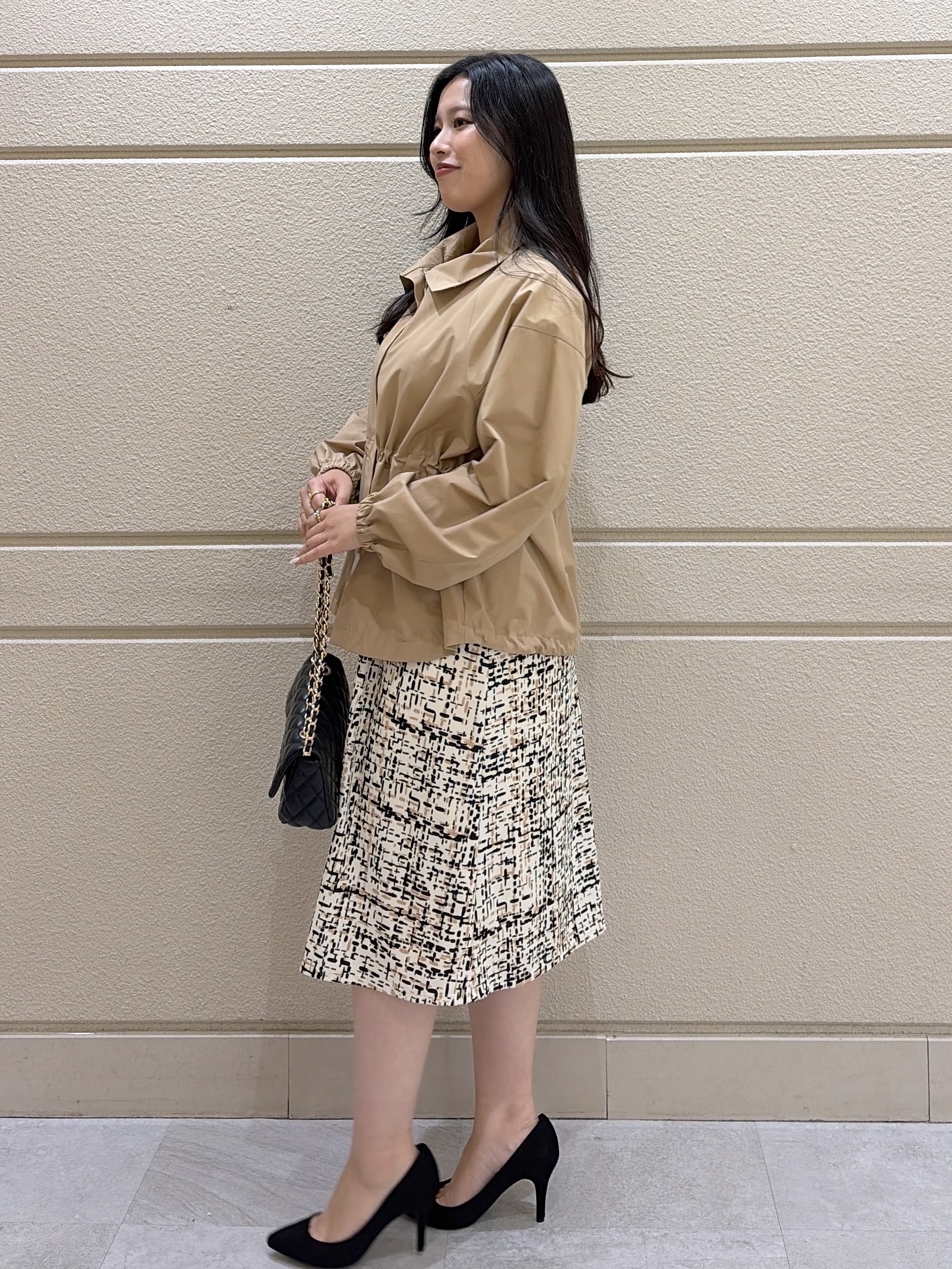 Momokaさんの「COUP DE CHANCE｜【ウエスト調整可】フードレス ライトブルゾン」を使ったコーディネート
