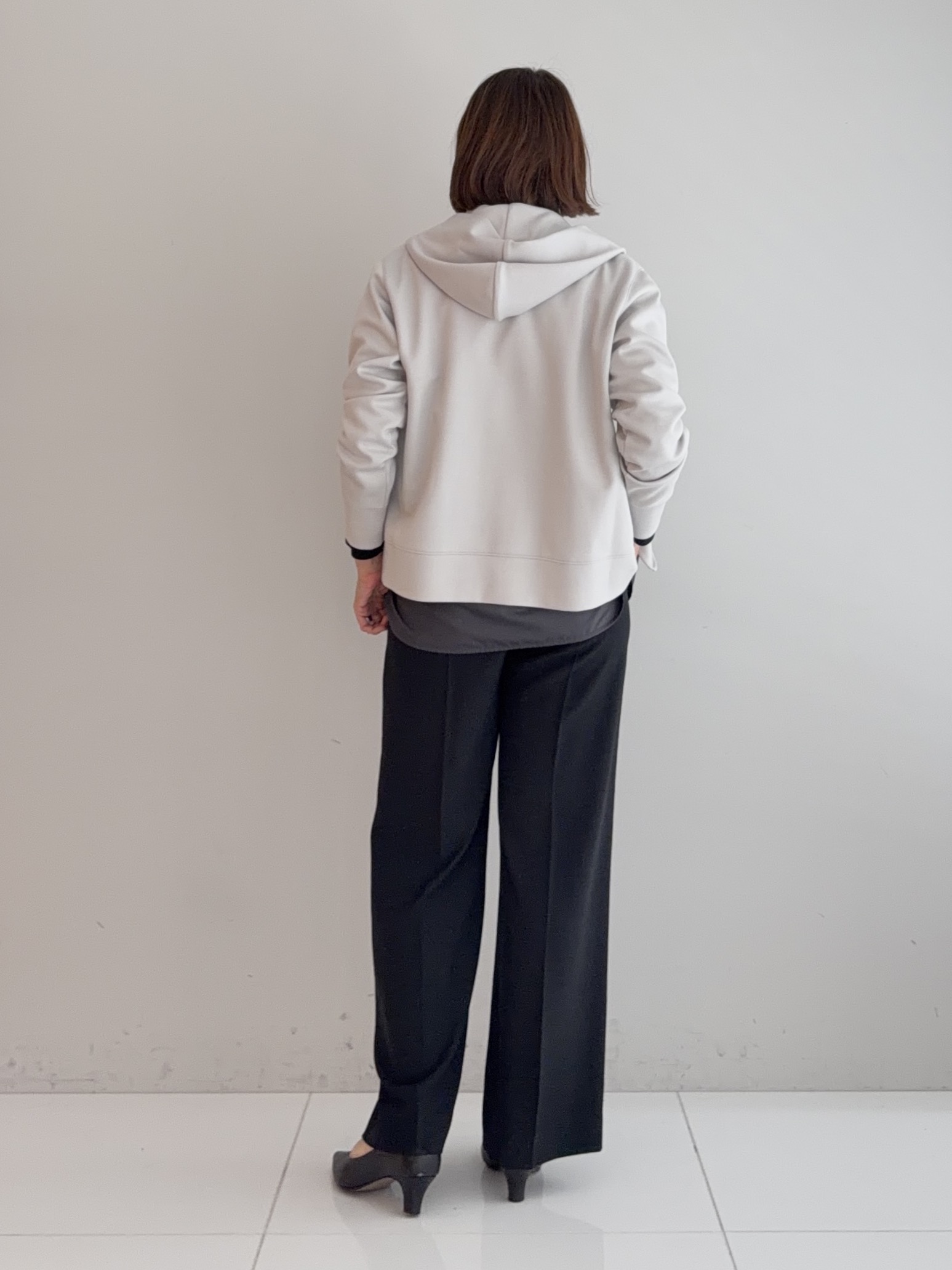 murayamaさんの「INDIVI｜【接触冷感/UVケア/着る日傘】ワイドストレートパンツ」を使ったコーディネート