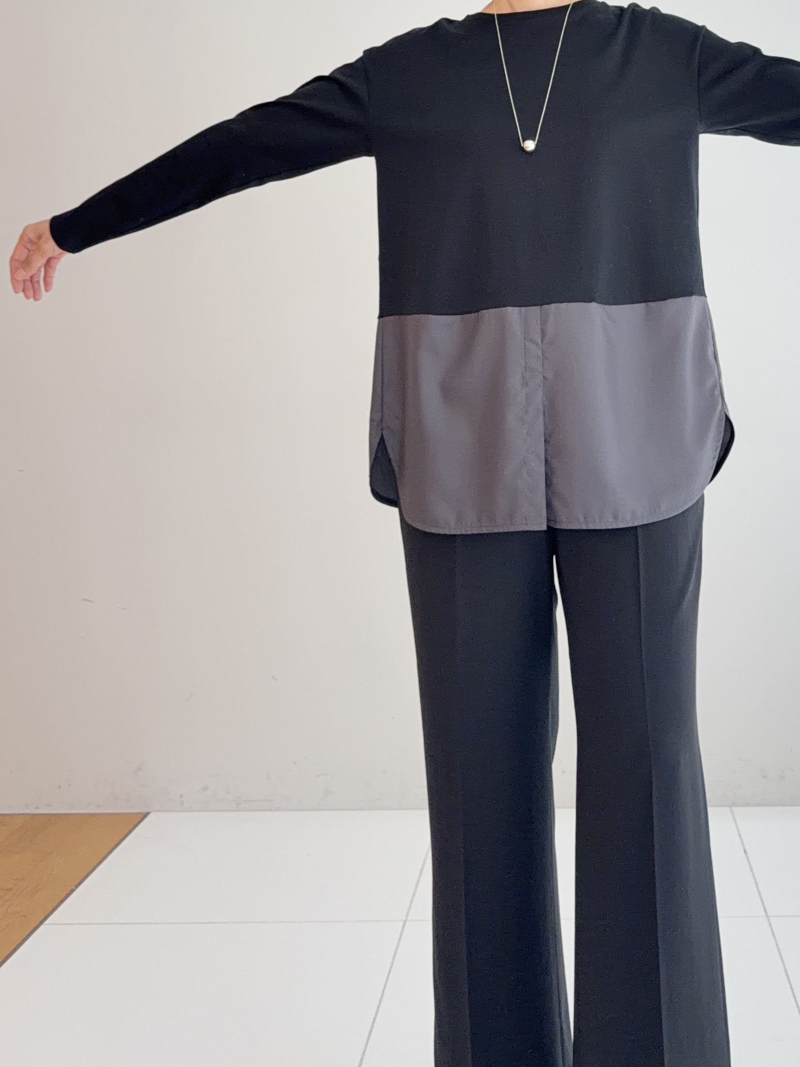 murayamaさんの「INDIVI｜【接触冷感/UVケア/着る日傘】ワイドストレートパンツ」を使ったコーディネート