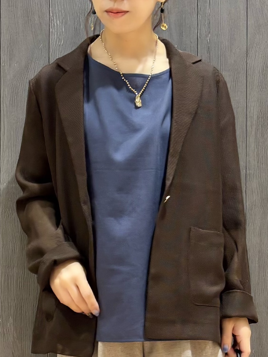 meiさんの「SHOO･LA･RUE｜【通気性〇/セットアップ可/S-LL/洗濯機可】紫外線対策にも メッシュテーラードジャケット」を使ったコーディネート