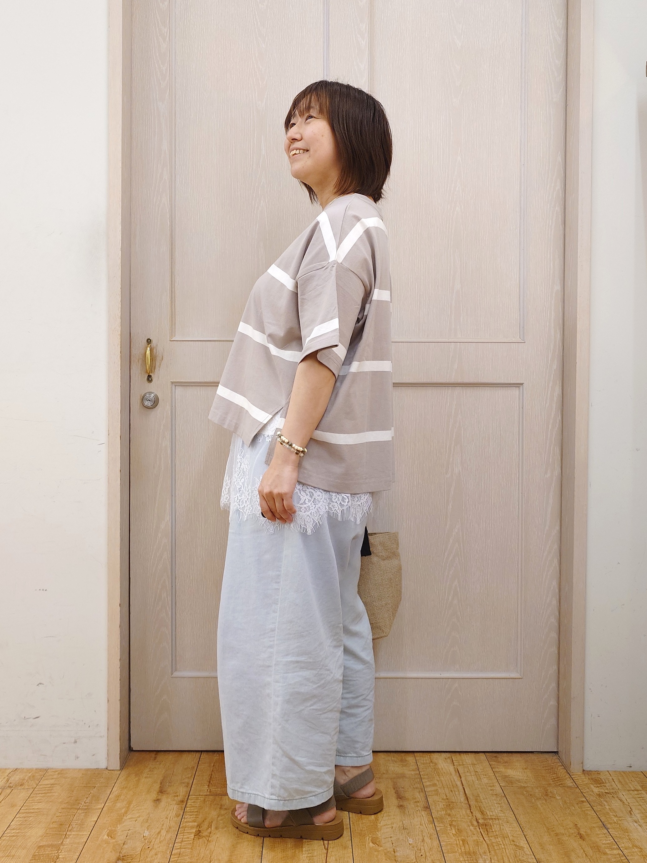 とろろさんの「SHOO･LA･RUE｜【S-LL】涼しげで爽やか 太ボーダー斜め切り替えTシャツ」を使ったコーディネート