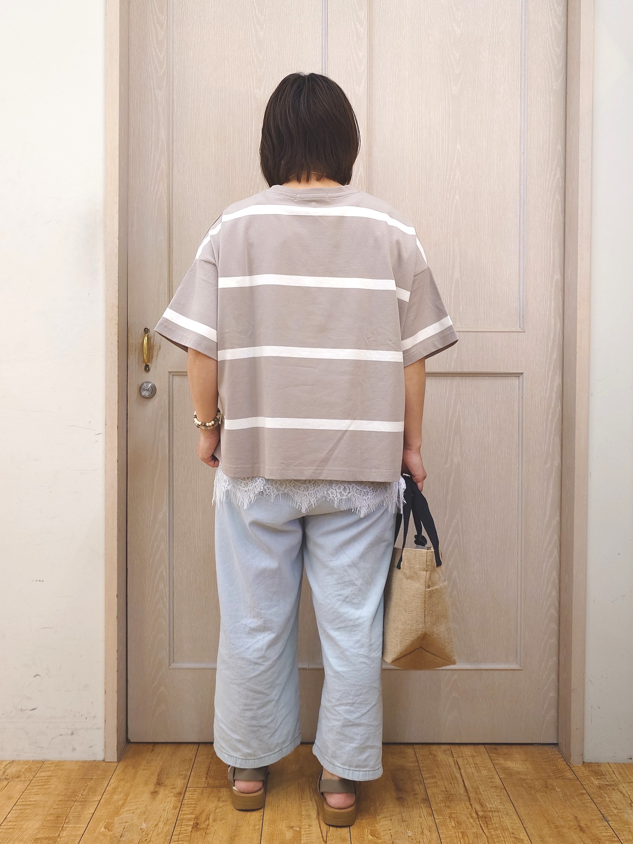 とろろさんの「SHOO･LA･RUE｜【S-LL】涼しげで爽やか 太ボーダー斜め切り替えTシャツ」を使ったコーディネート