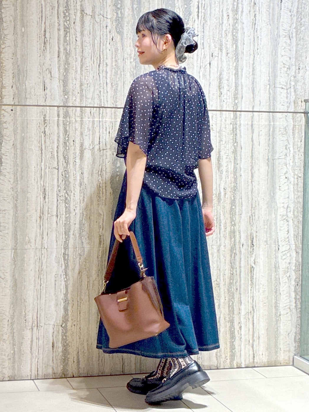  beni_gingerさんの「Reflect｜【セットアップ／手洗い可】ドット柄シアーブラウス」を使ったコーディネート