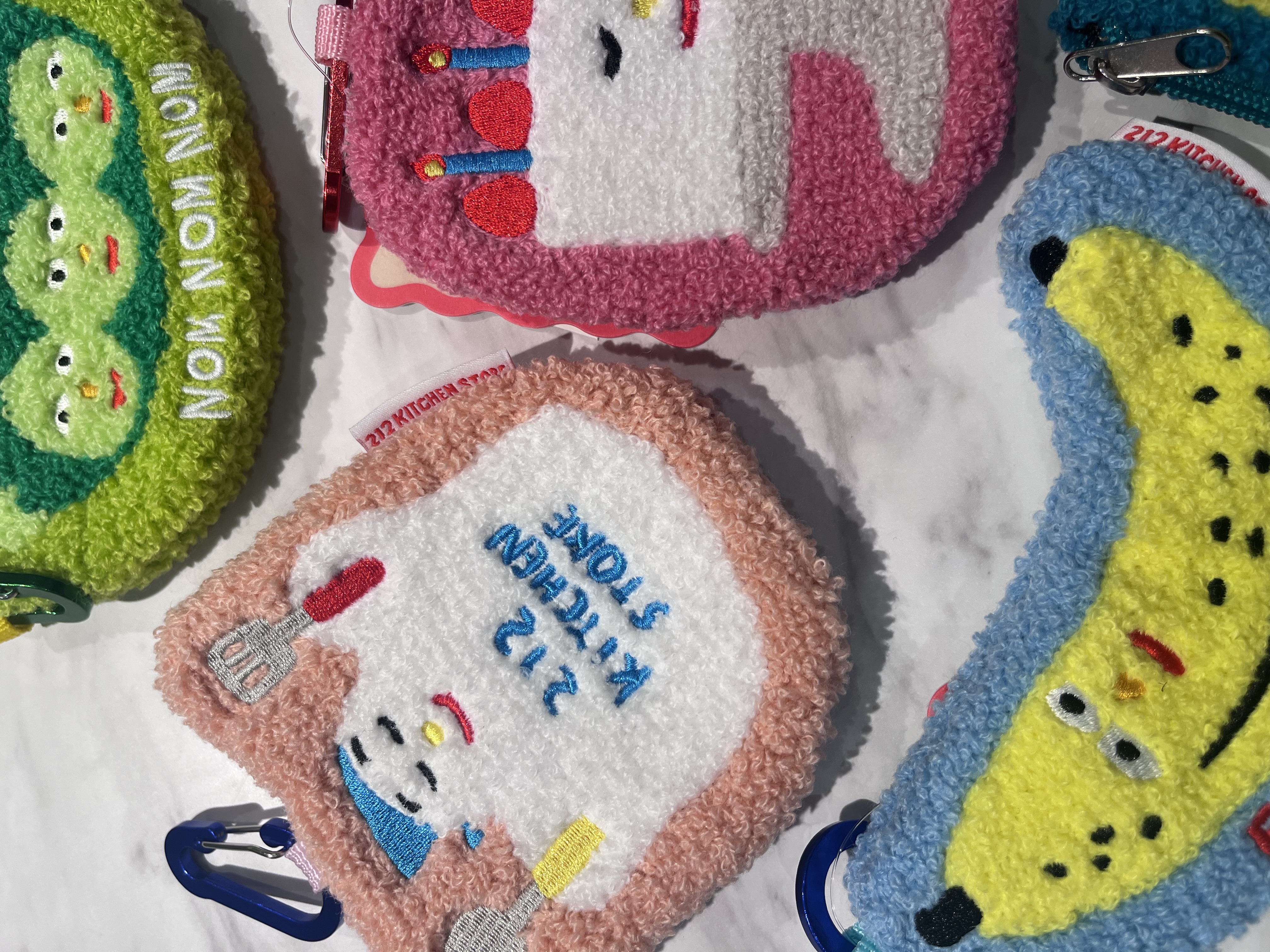 shino.さんの「212 KITCHEN STORE｜ダイカットさがらポーチ BEANS ＜HONGAMA ホンガマ＞」を使ったコーディネート