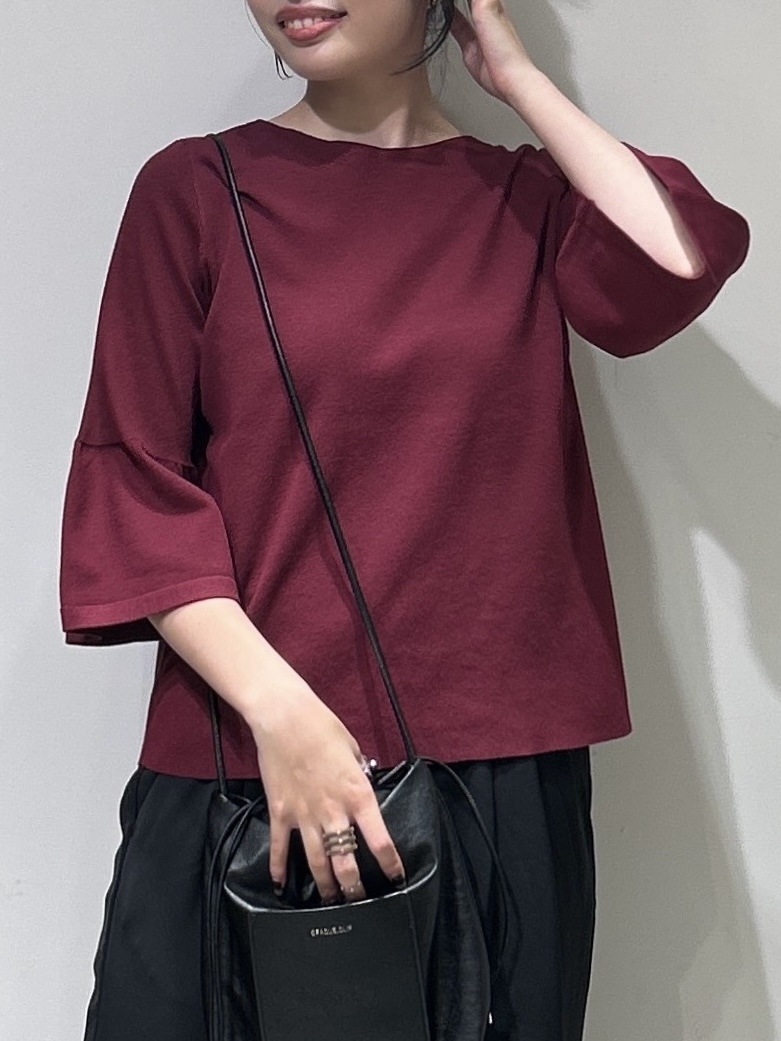 中さんの「OPAQUE.CLIP｜【UVケア】フレアスリーブニット／袖口レースアソート《洗濯機OK／遮熱性》」を使ったコーディネート