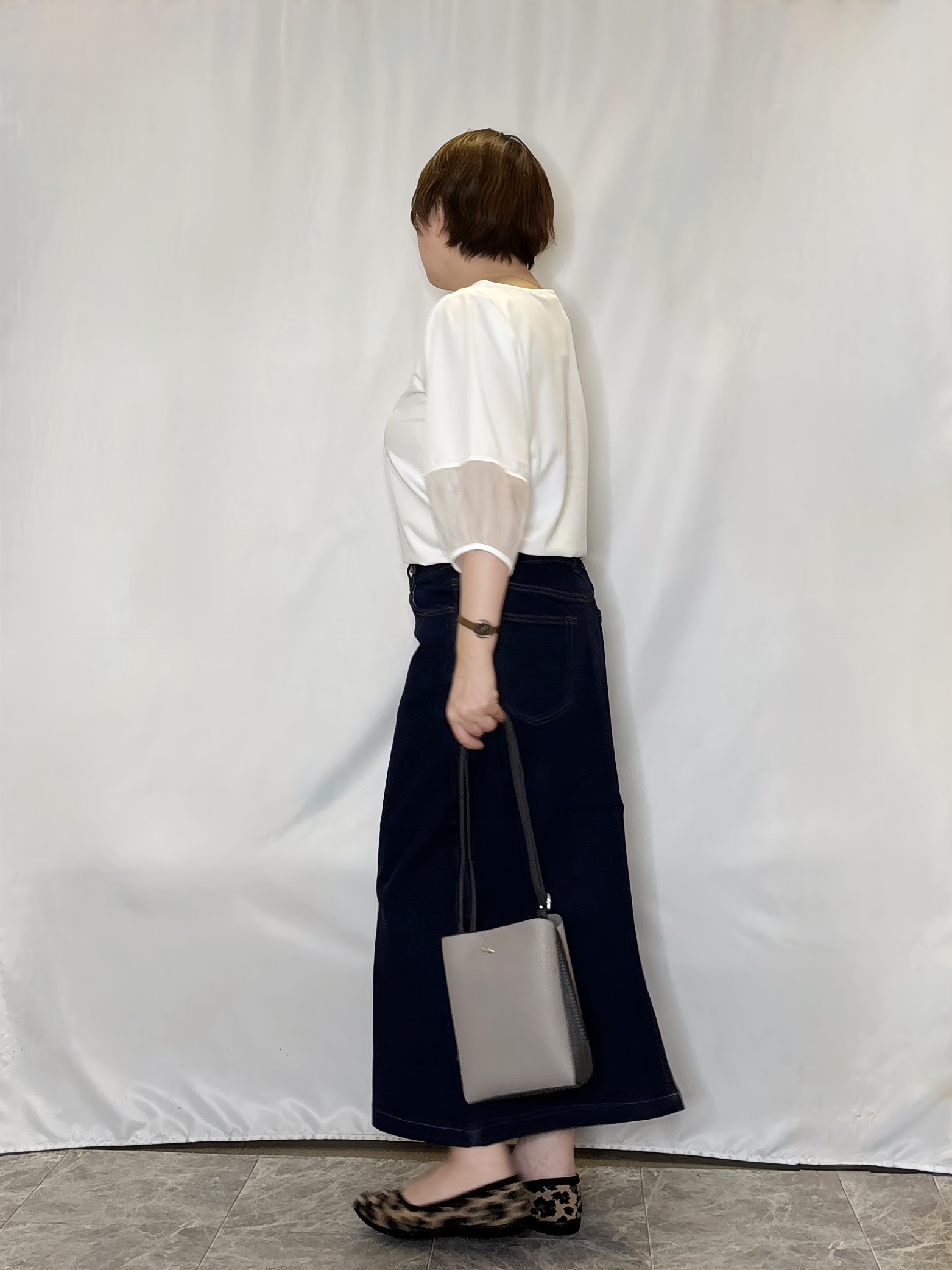 たみさんの「SHOO･LA･RUE｜【洗濯機可/S-LL】 大人のシアー感 お袖切り替えラウンドネックトップス」を使ったコーディネート
