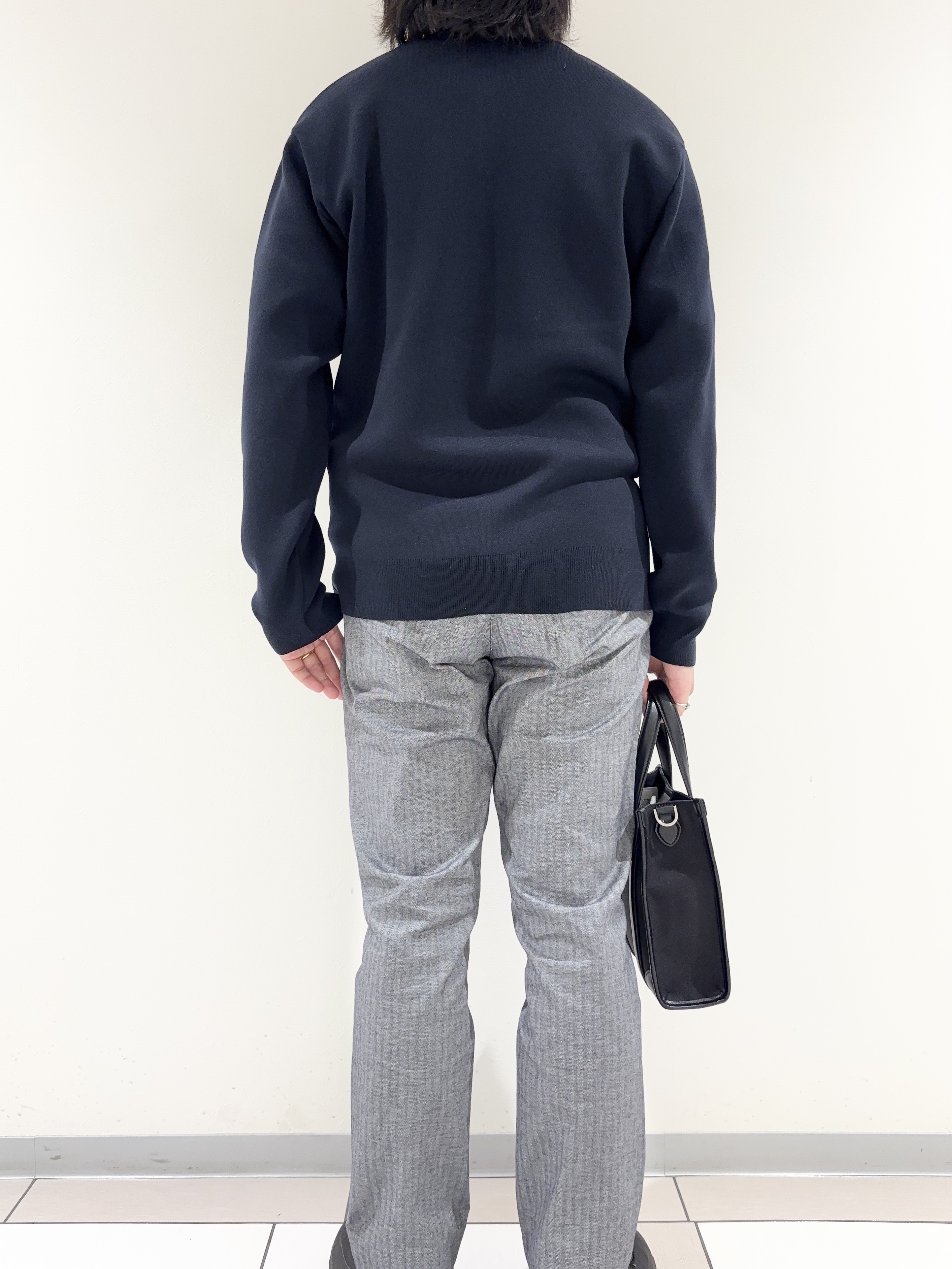 及川さんの「TAKEO KIKUCHI｜【BOWLER HAT LABEL】日本製クルーネックカーディガン」を使ったコーディネート