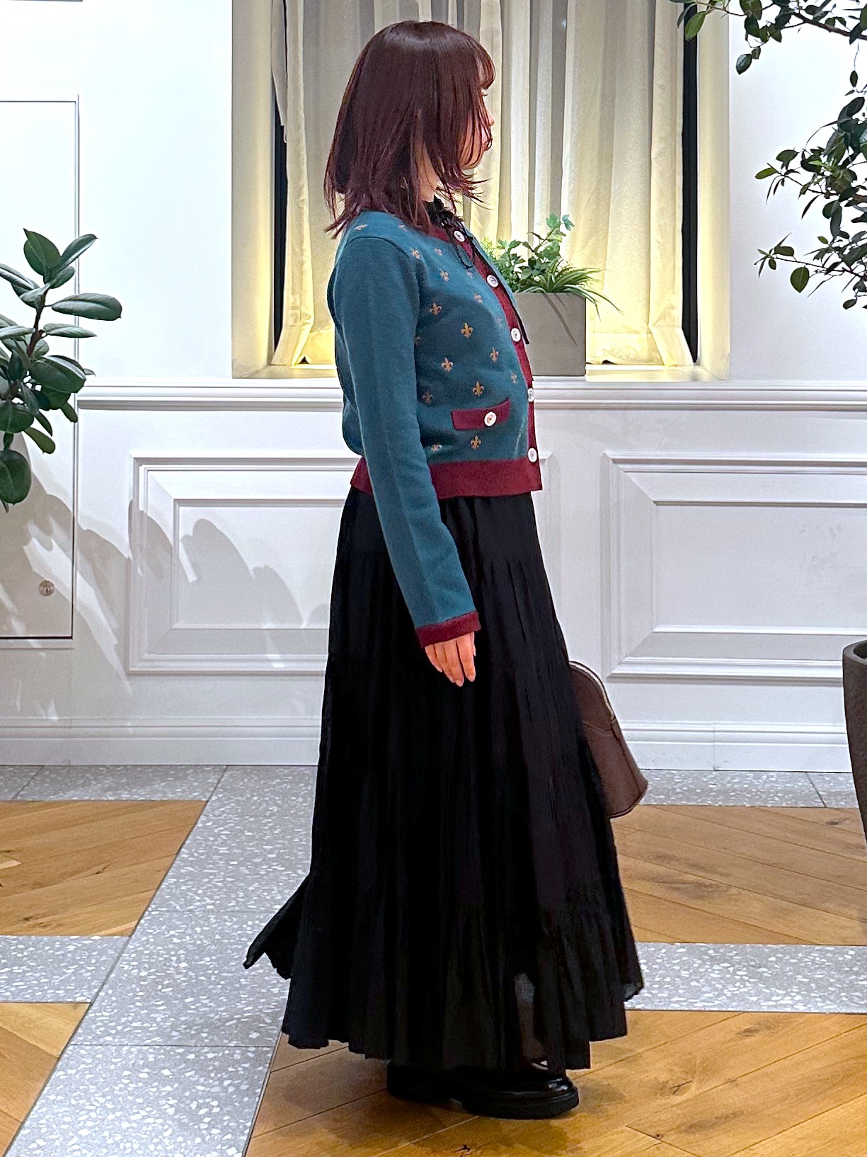 なべこさんの「DRESSTERIOR｜リリークレストカーディガン」を使ったコーディネート