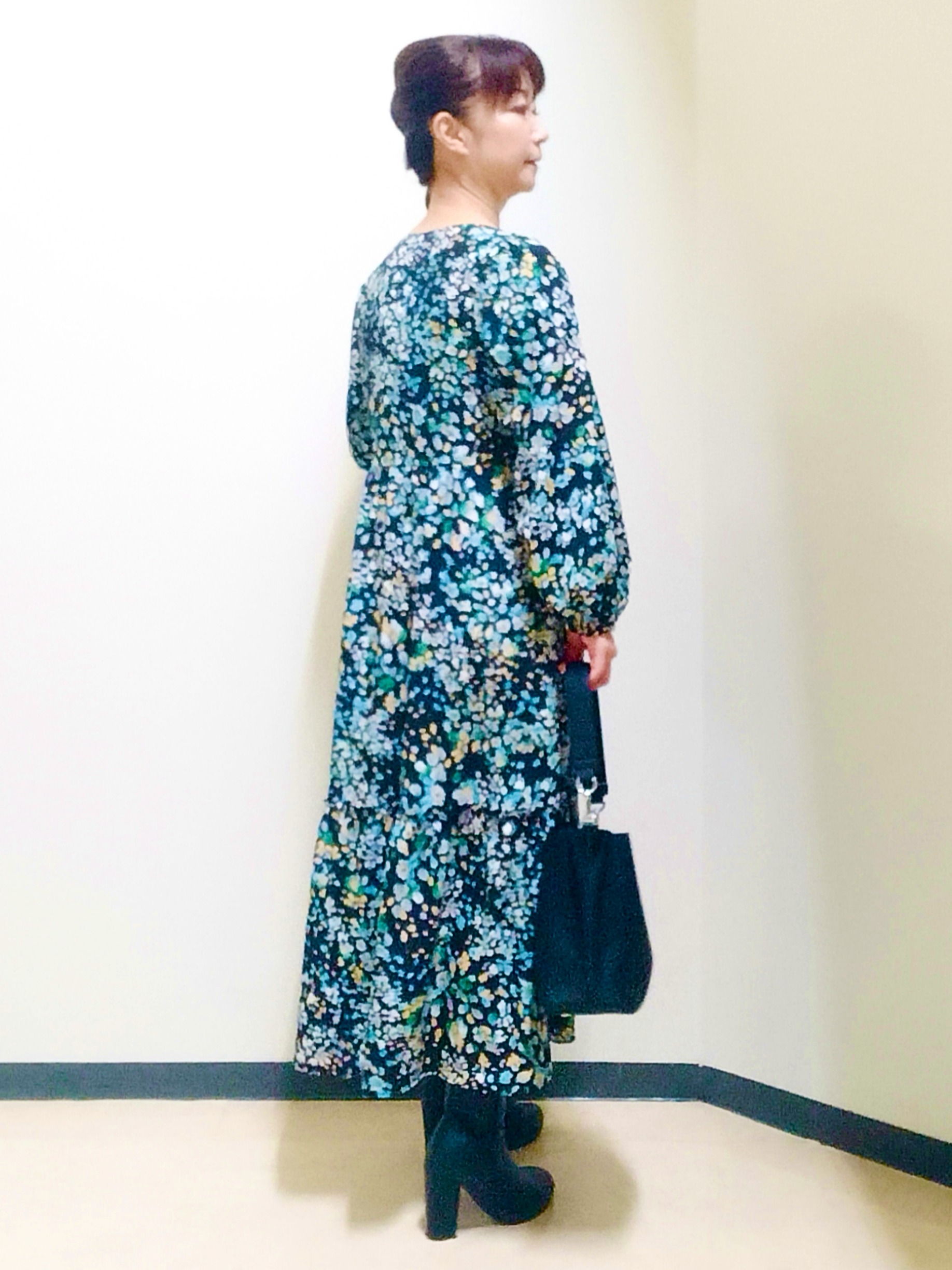 花さんの「Reflect｜フラワープリント フェミニンワンピース」を使ったコーディネート