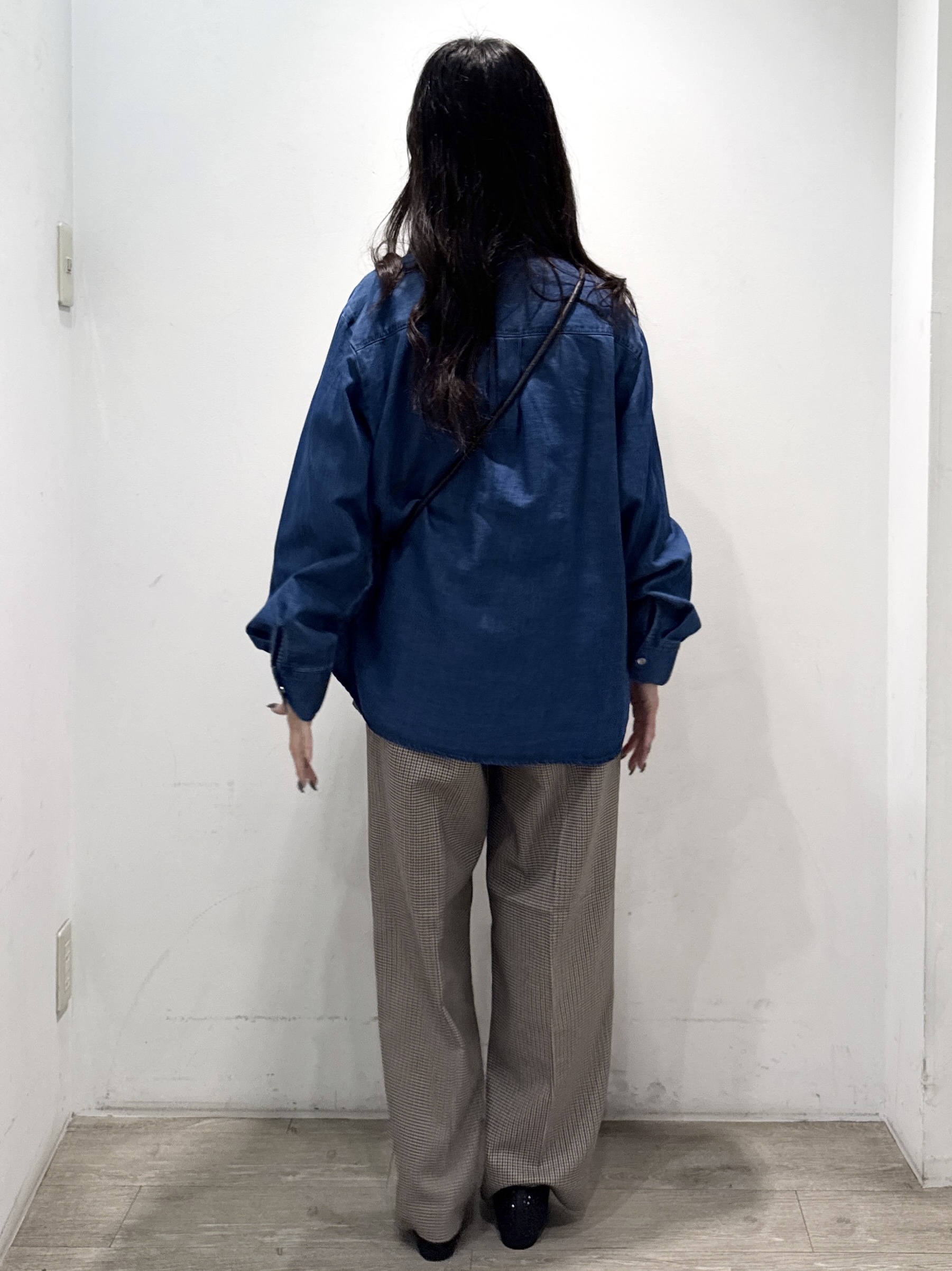 yuicciさんの「OPAQUE.CLIP｜デニムフリルブラウス【洗濯機OK】」を使ったコーディネート