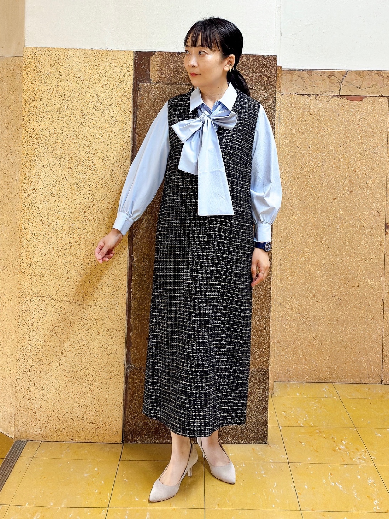 hattoriさんの「INDIVI｜【接触冷感／ストレッチ◎】取外し可ボウタイシャツ」を使ったコーディネート