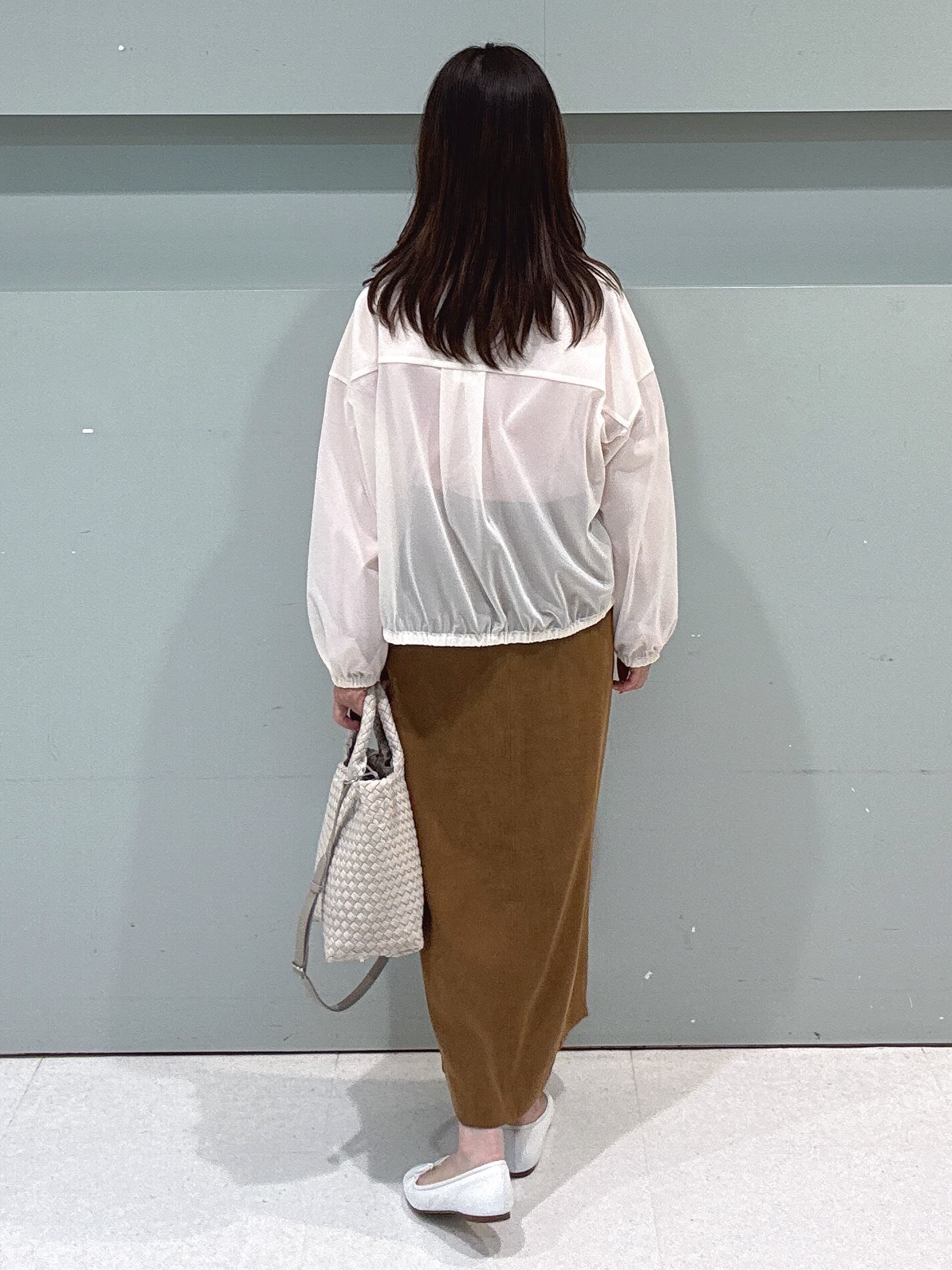 makiさんの「UNTITLED｜【秋羽織り/ジップ】トリコットシアーブラウス」を使ったコーディネート