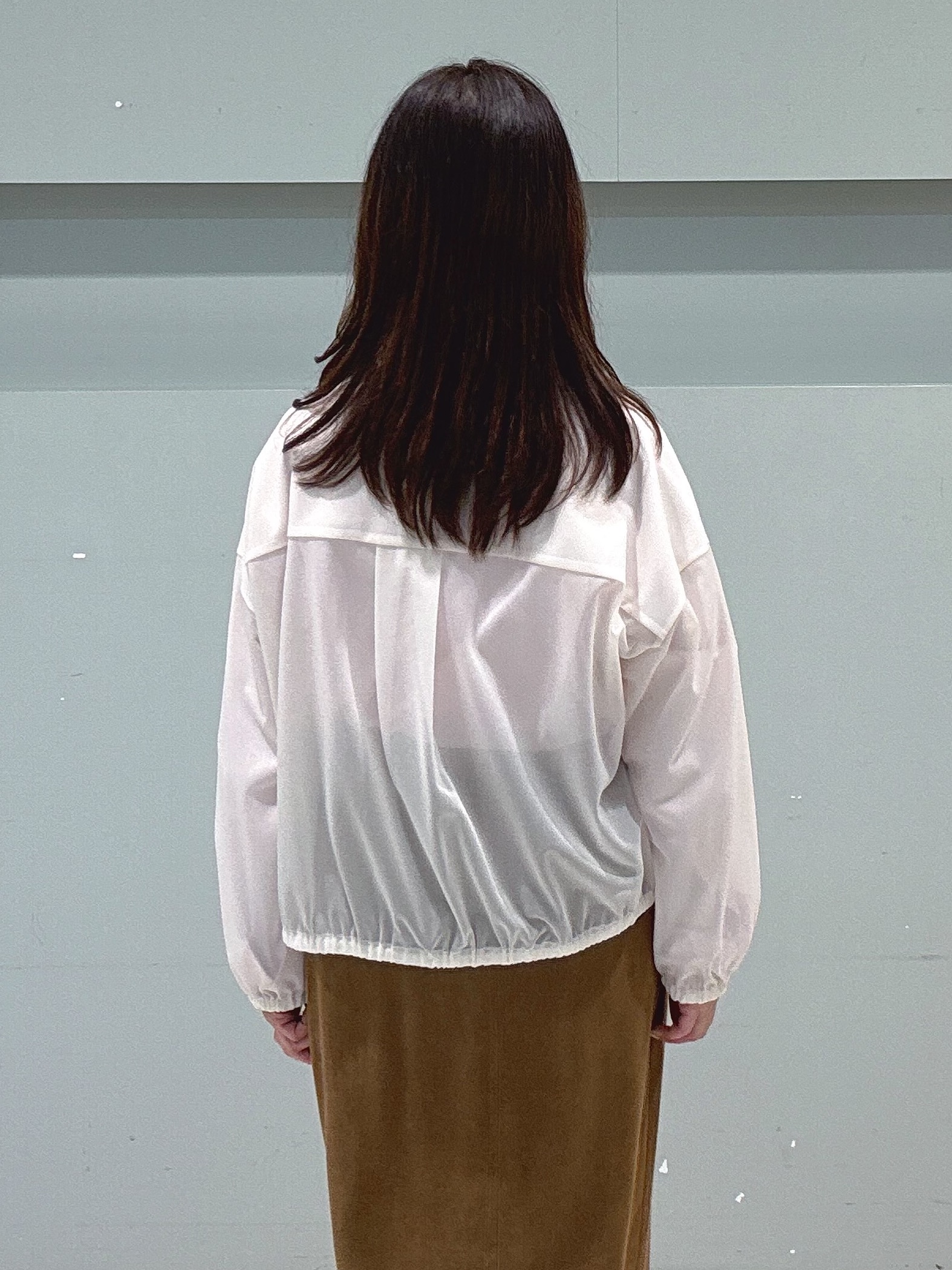 makiさんの「UNTITLED｜【秋羽織り/ジップ】トリコットシアーブラウス」を使ったコーディネート