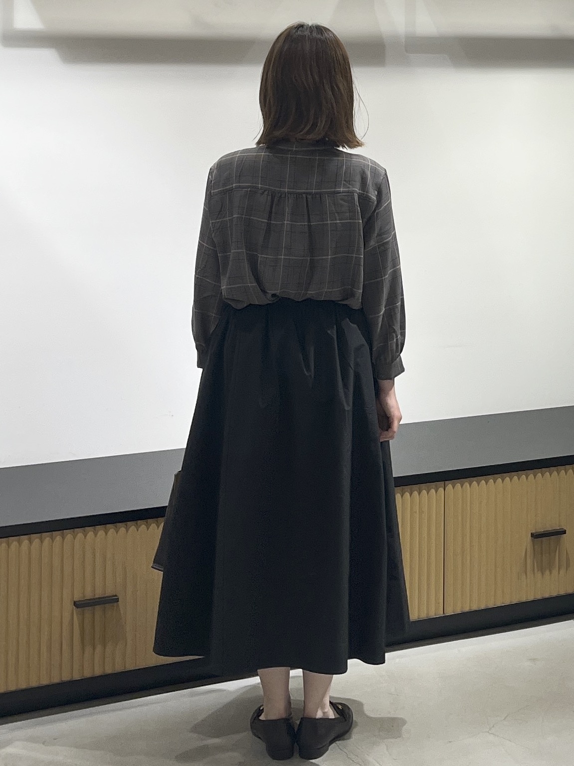 mikiさんの「OPAQUE.CLIP｜チェック柄フリルブラウス【洗濯機OK】」を使ったコーディネート