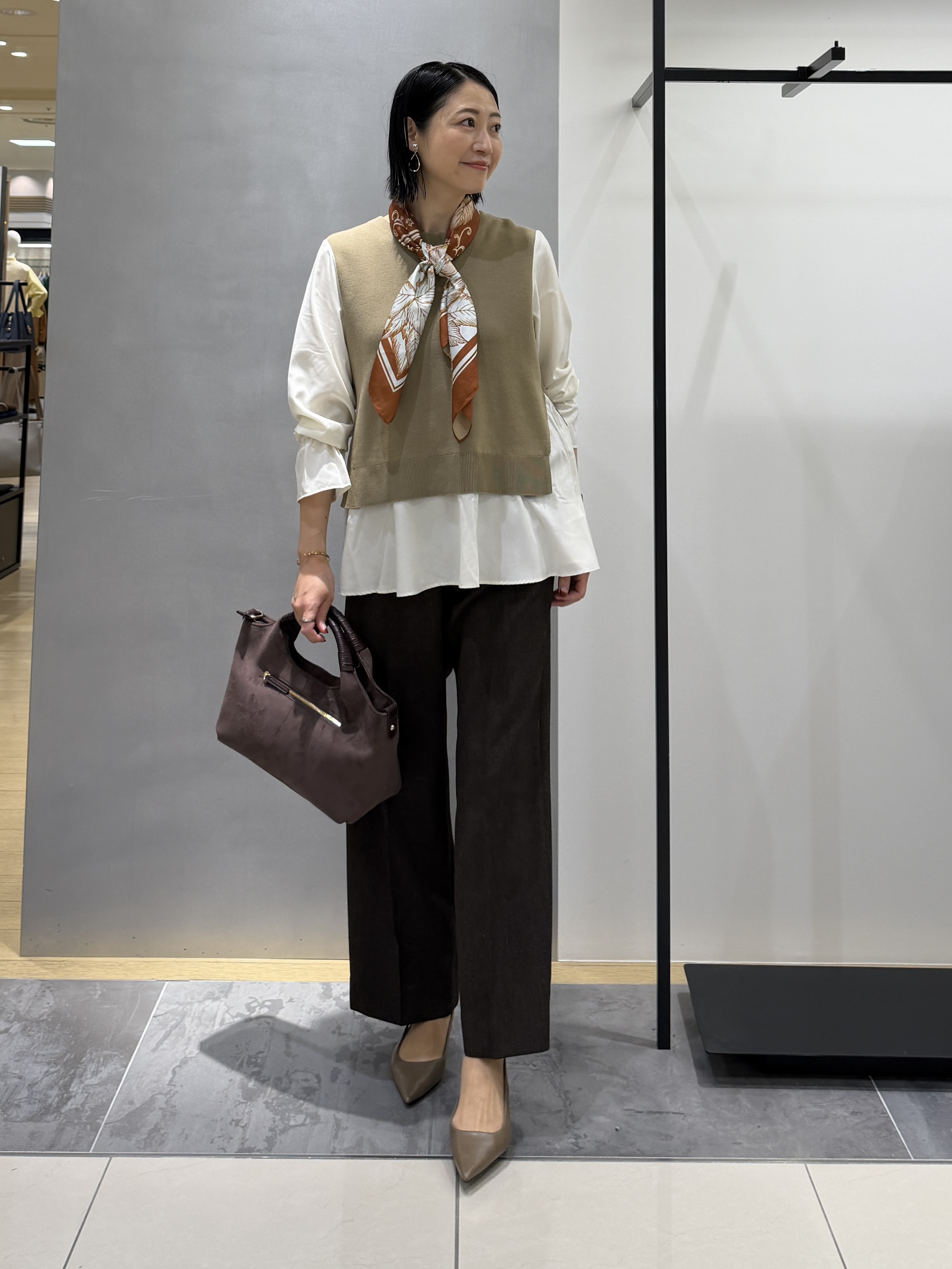 shihoさんの「INDIVI｜【洗える／1枚でコーデ完成】重ね着風ニットトップス」を使ったコーディネート