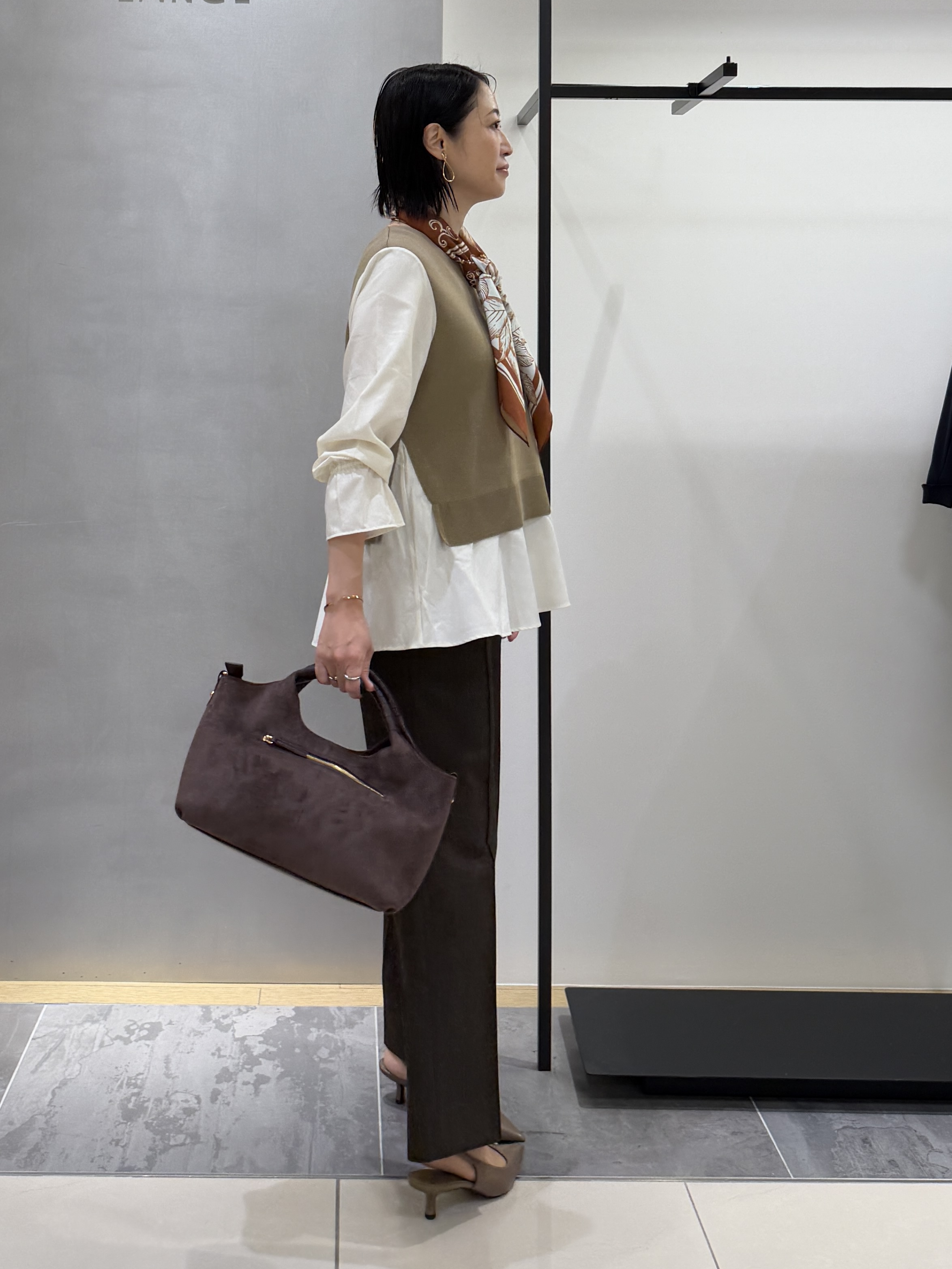 shihoさんの「INDIVI｜【洗える／1枚でコーデ完成】重ね着風ニットトップス」を使ったコーディネート