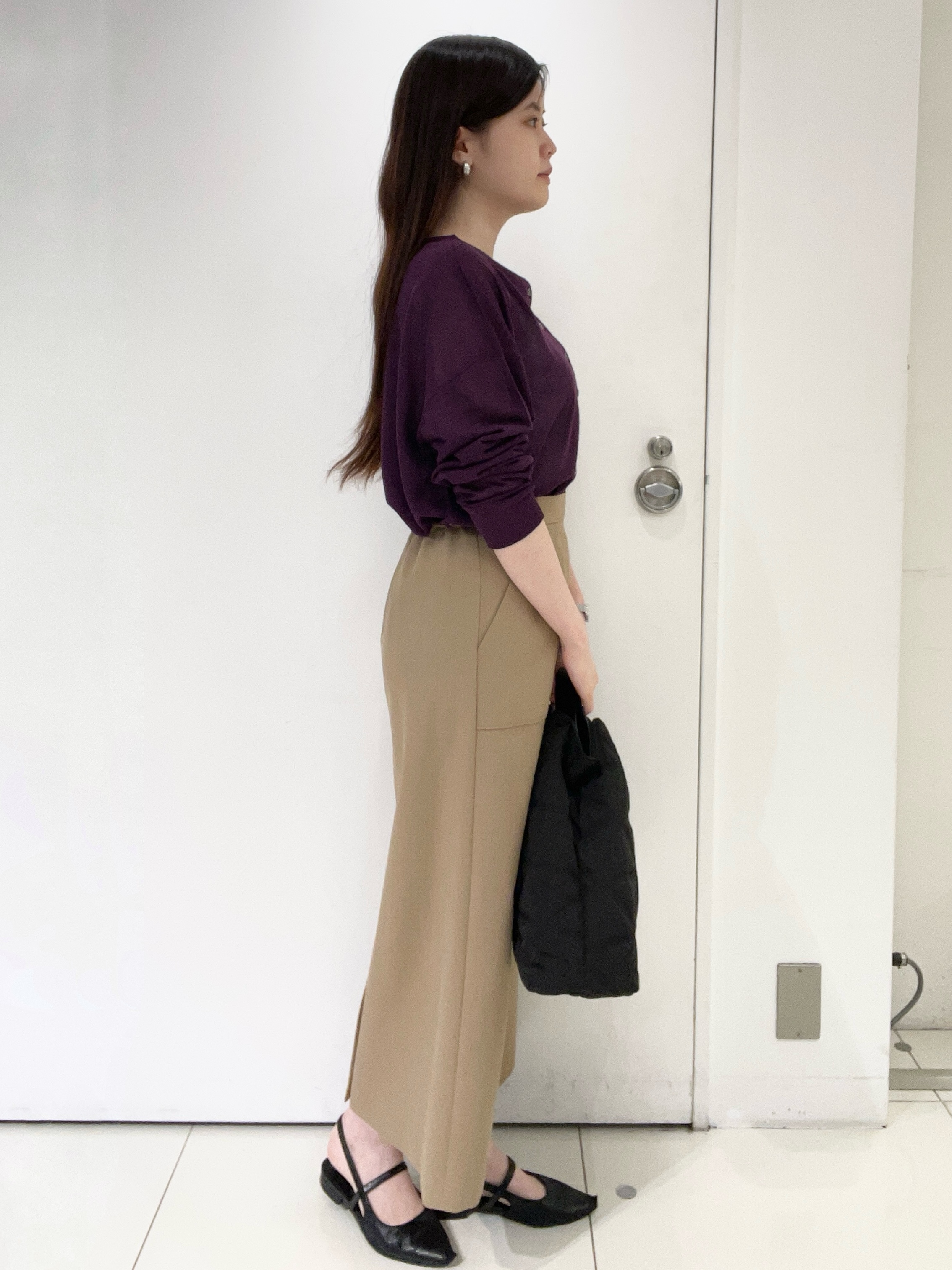 moeさんの「UNTITLED｜【アンサンブル可/秋羽織り/シアー】前後2WAYカーディガン」を使ったコーディネート