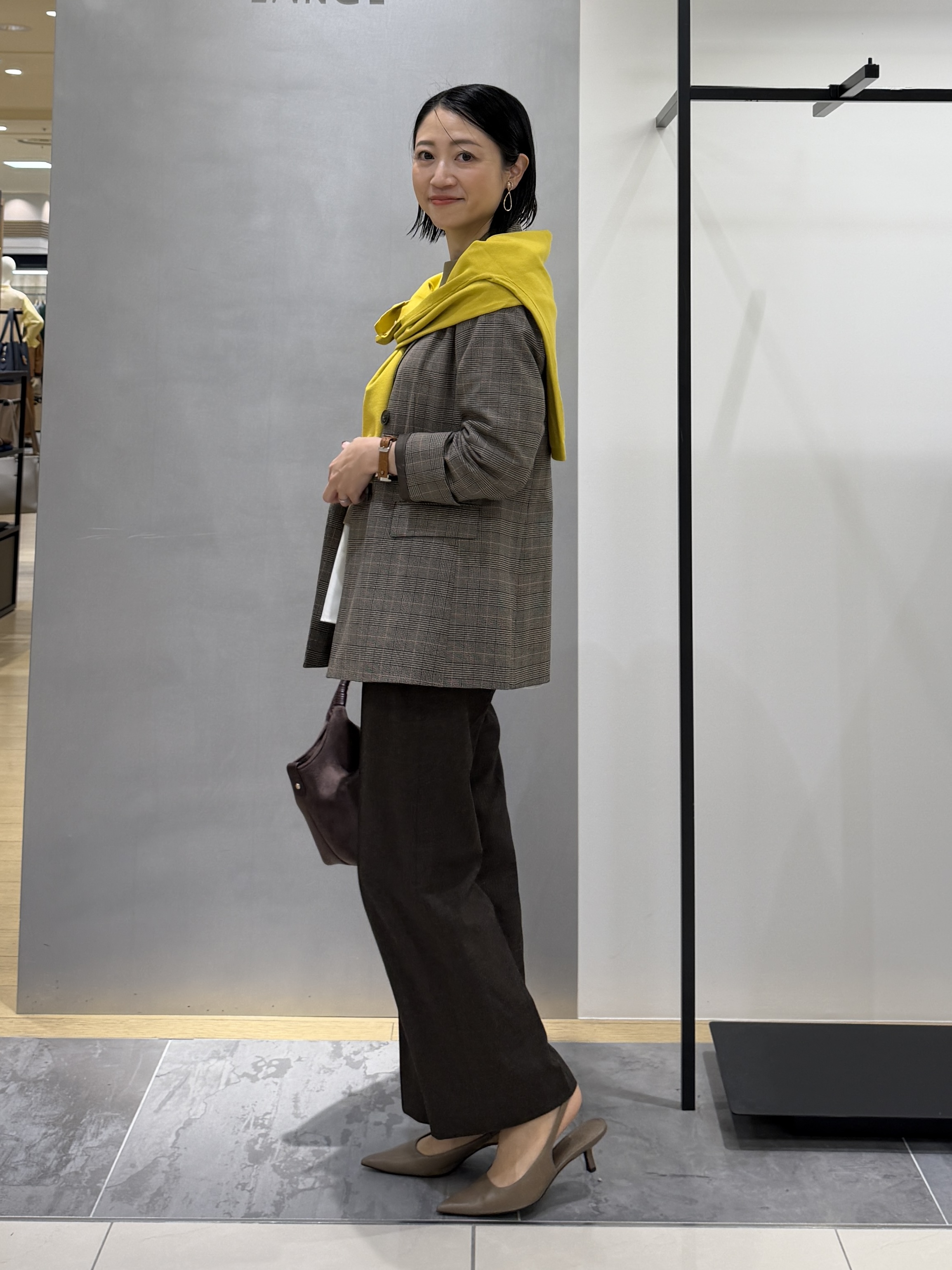 shihoさんの「INDIVI｜【洗濯機OK／ストレッチ◎】秋はじめのダブルジャケット」を使ったコーディネート