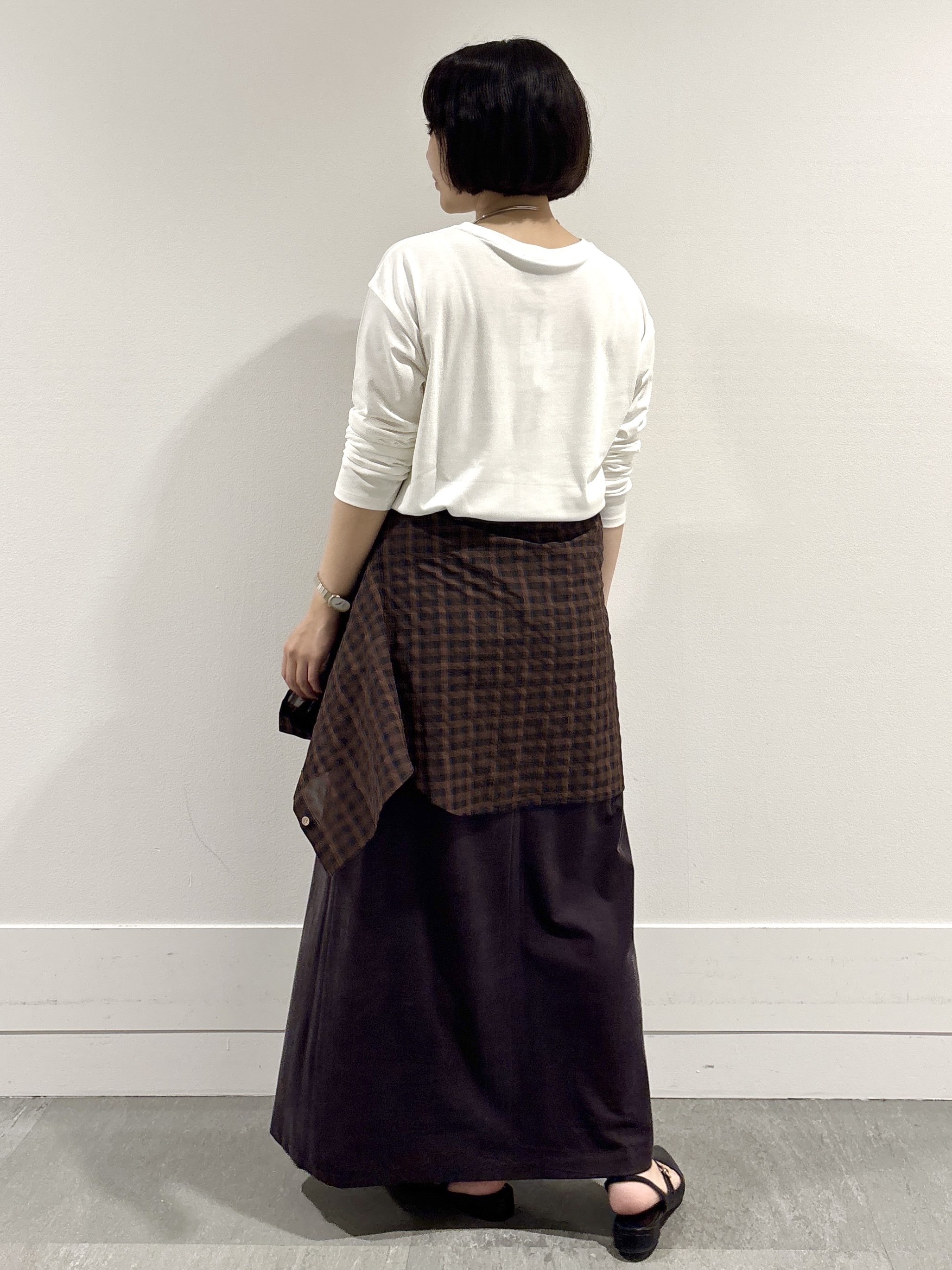 モエカさんの「UNTITLED｜【秋映え/羽織り】シアーチェックシャツブラウス」を使ったコーディネート