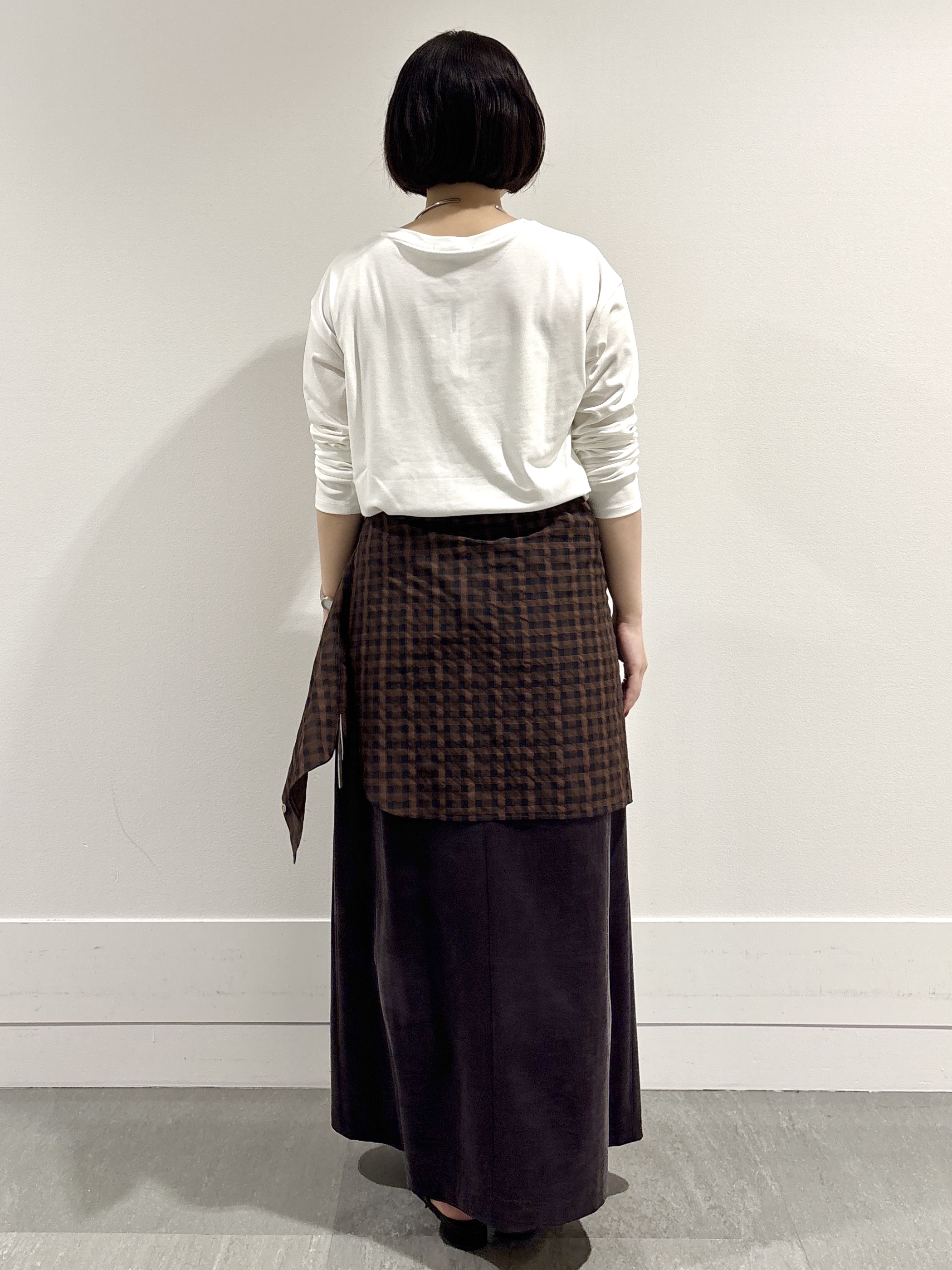モエカさんの「UNTITLED｜【秋映え/羽織り】シアーチェックシャツブラウス」を使ったコーディネート
