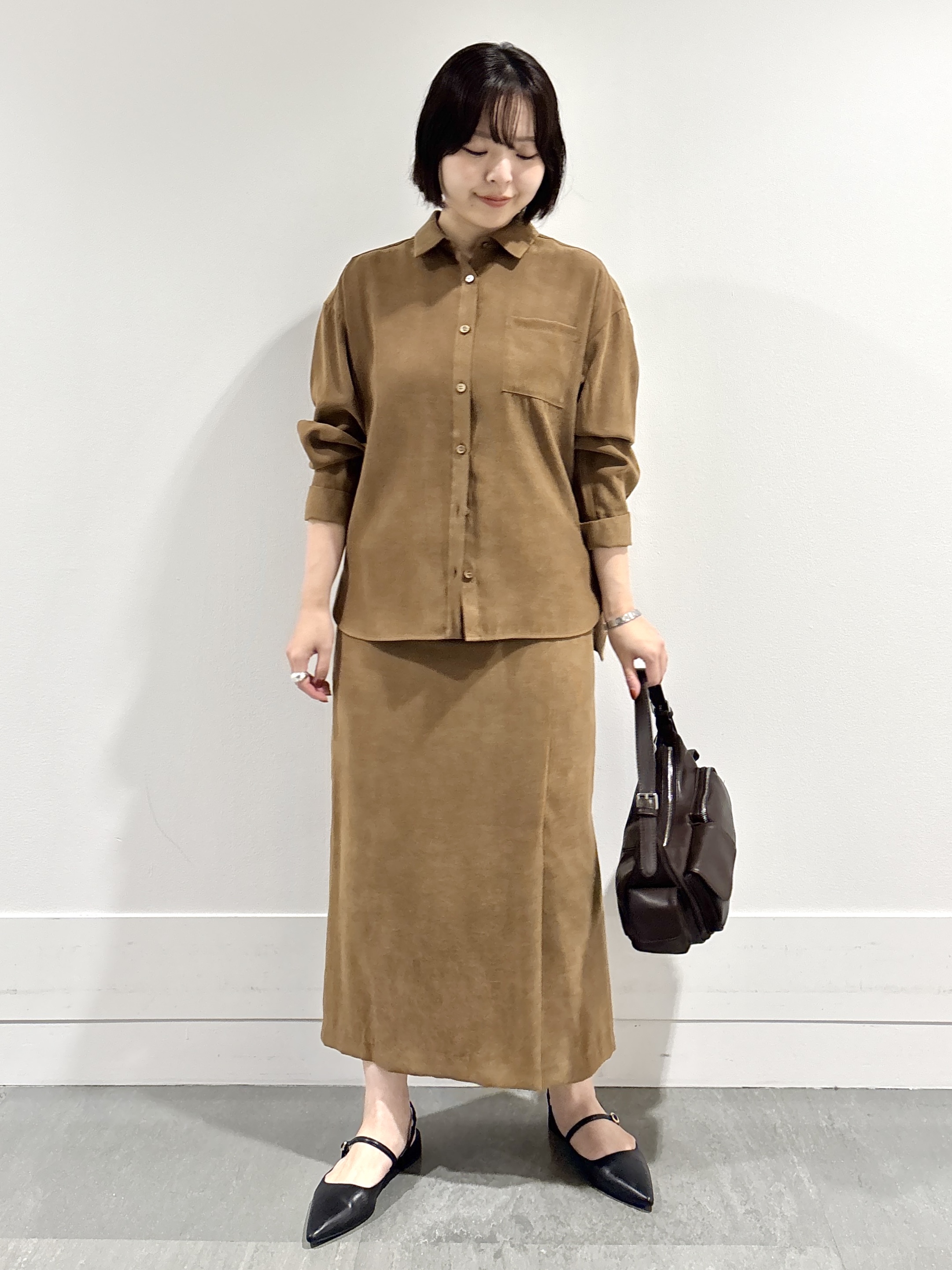 モエカさんの「UNTITLED｜【セットアップ可/秋羽織り】スエードライクシャツ」を使ったコーディネート