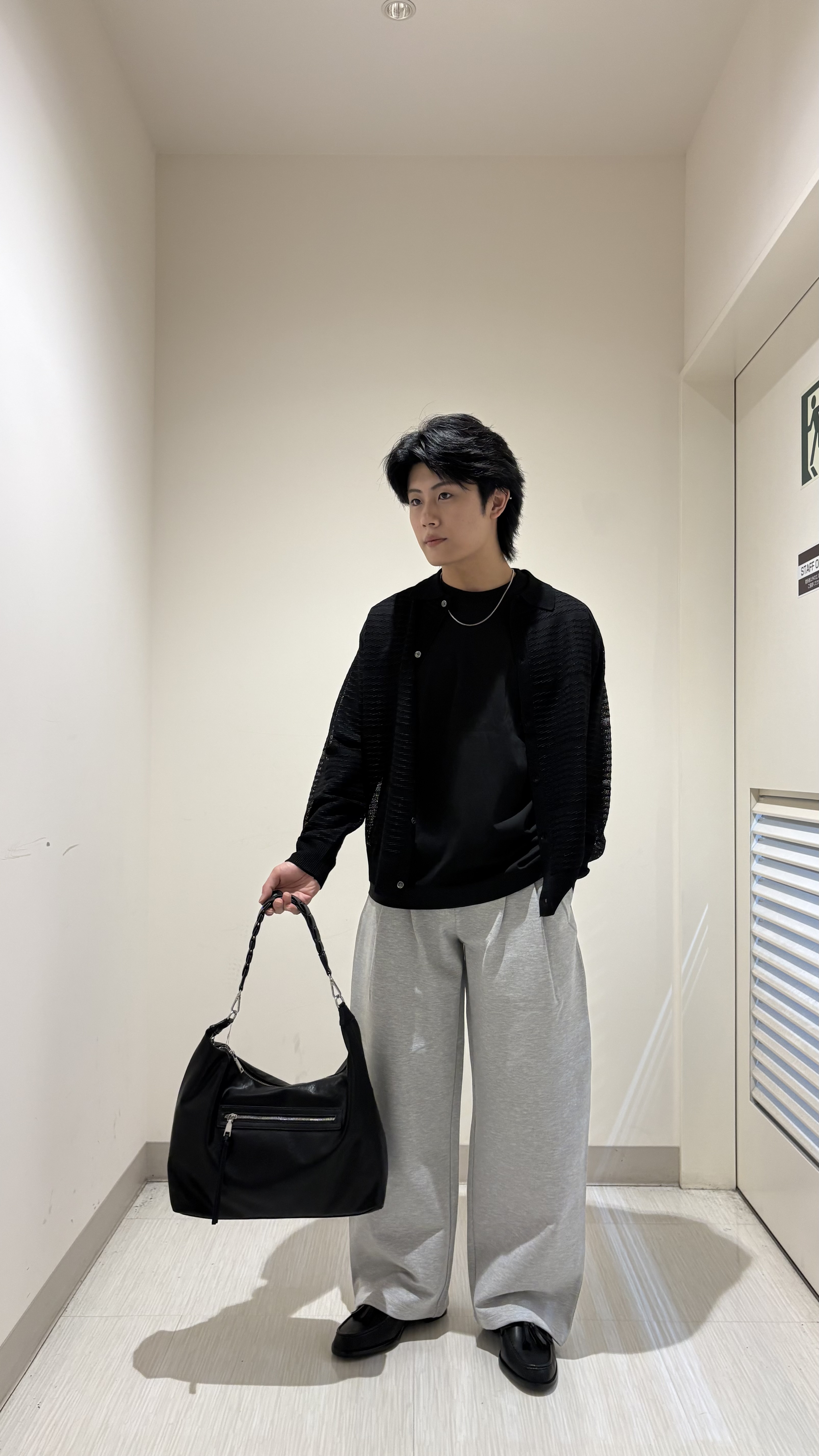 辻一樹さんの「tk.TAKEO KIKUCHI｜【接触冷感／吸水速乾】クールドライコットンTシャツ」を使ったコーディネート