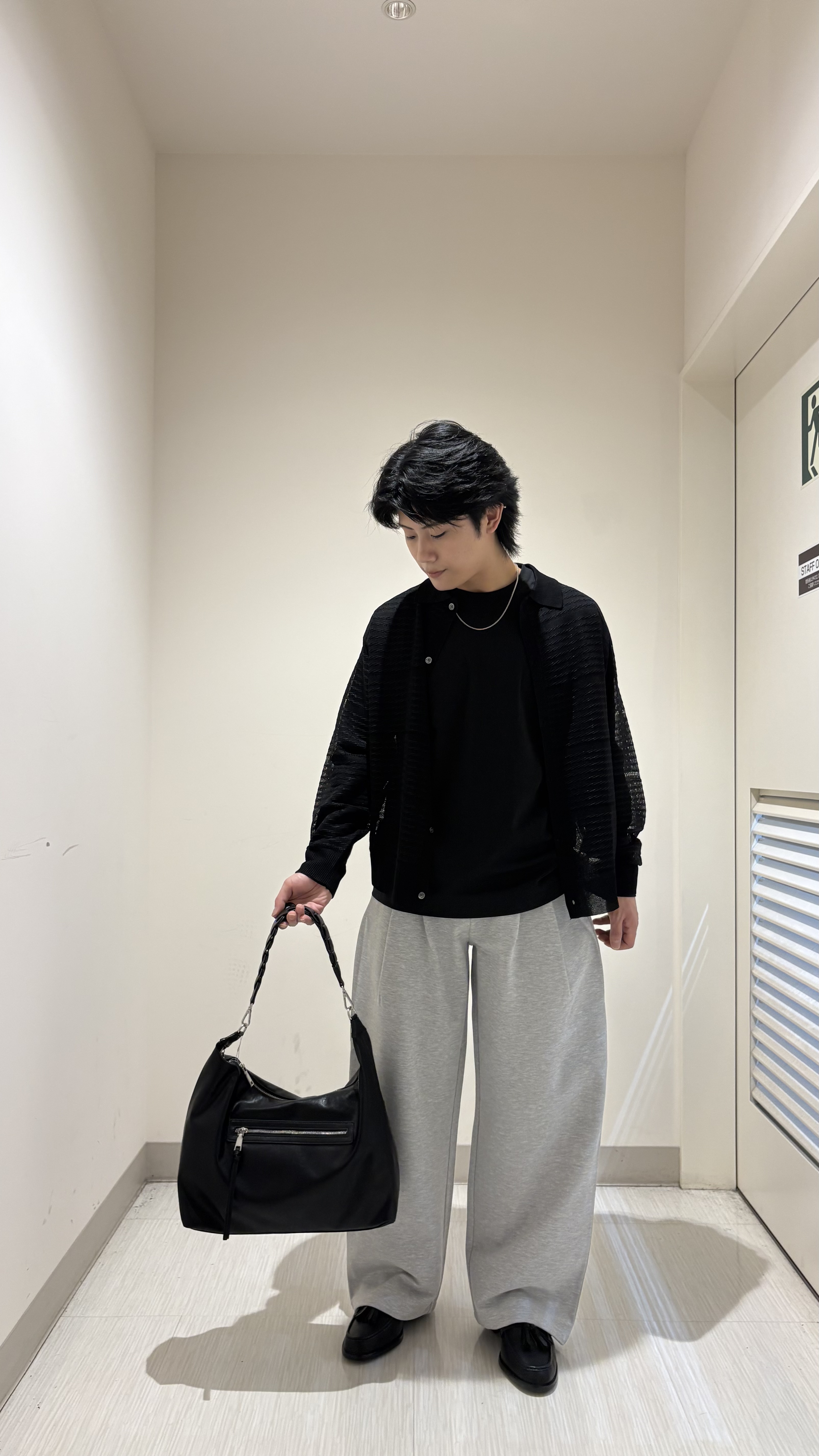 辻一樹さんの「tk.TAKEO KIKUCHI｜【接触冷感／吸水速乾】クールドライコットンTシャツ」を使ったコーディネート