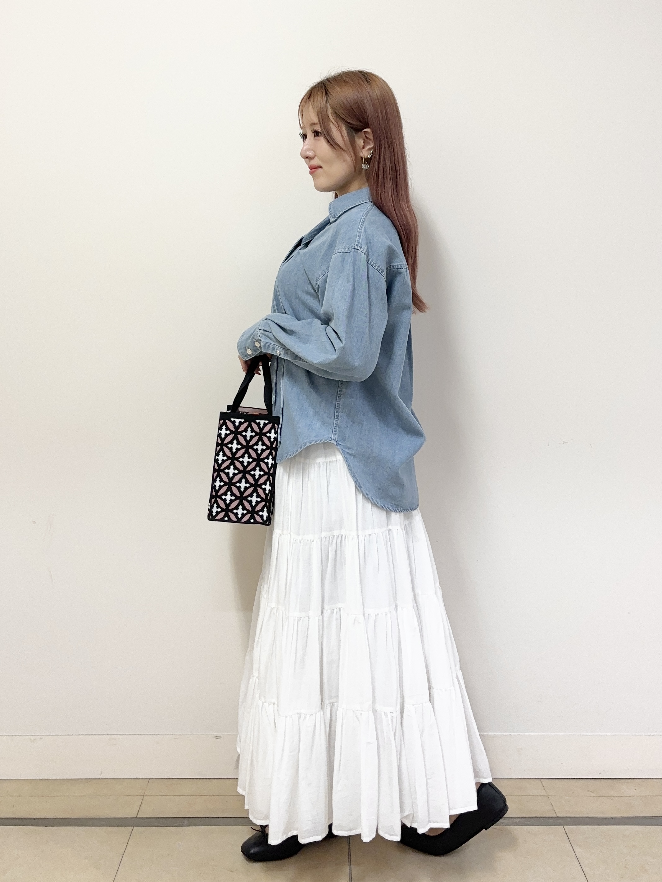 Rinaさんの「DRESSTERIOR｜【取り外し可能】2WAY ボウタイデニムシャツ」を使ったコーディネート