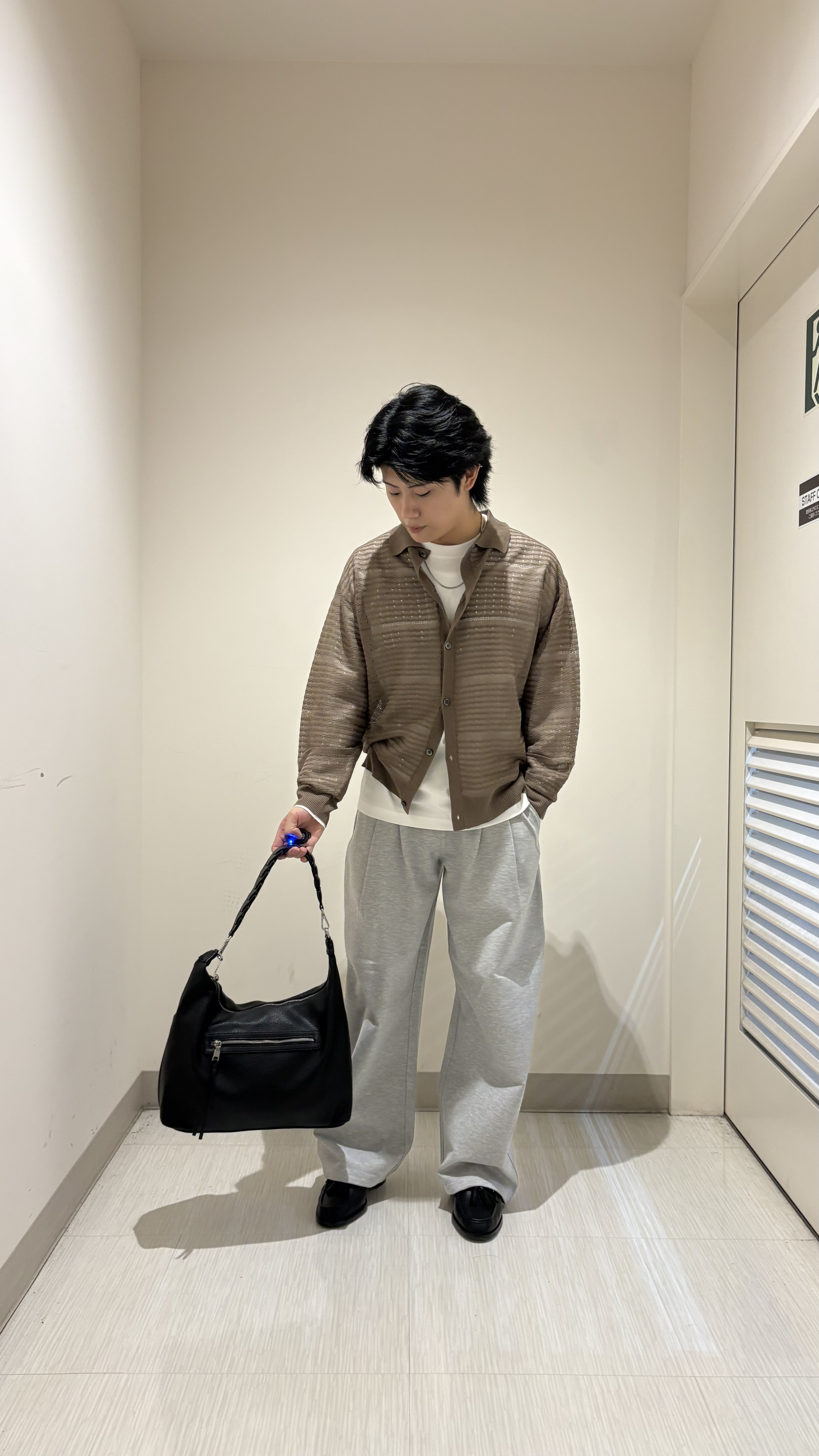 辻一樹さんの「tk.TAKEO KIKUCHI｜【接触冷感／吸水速乾】クールドライコットンTシャツ」を使ったコーディネート