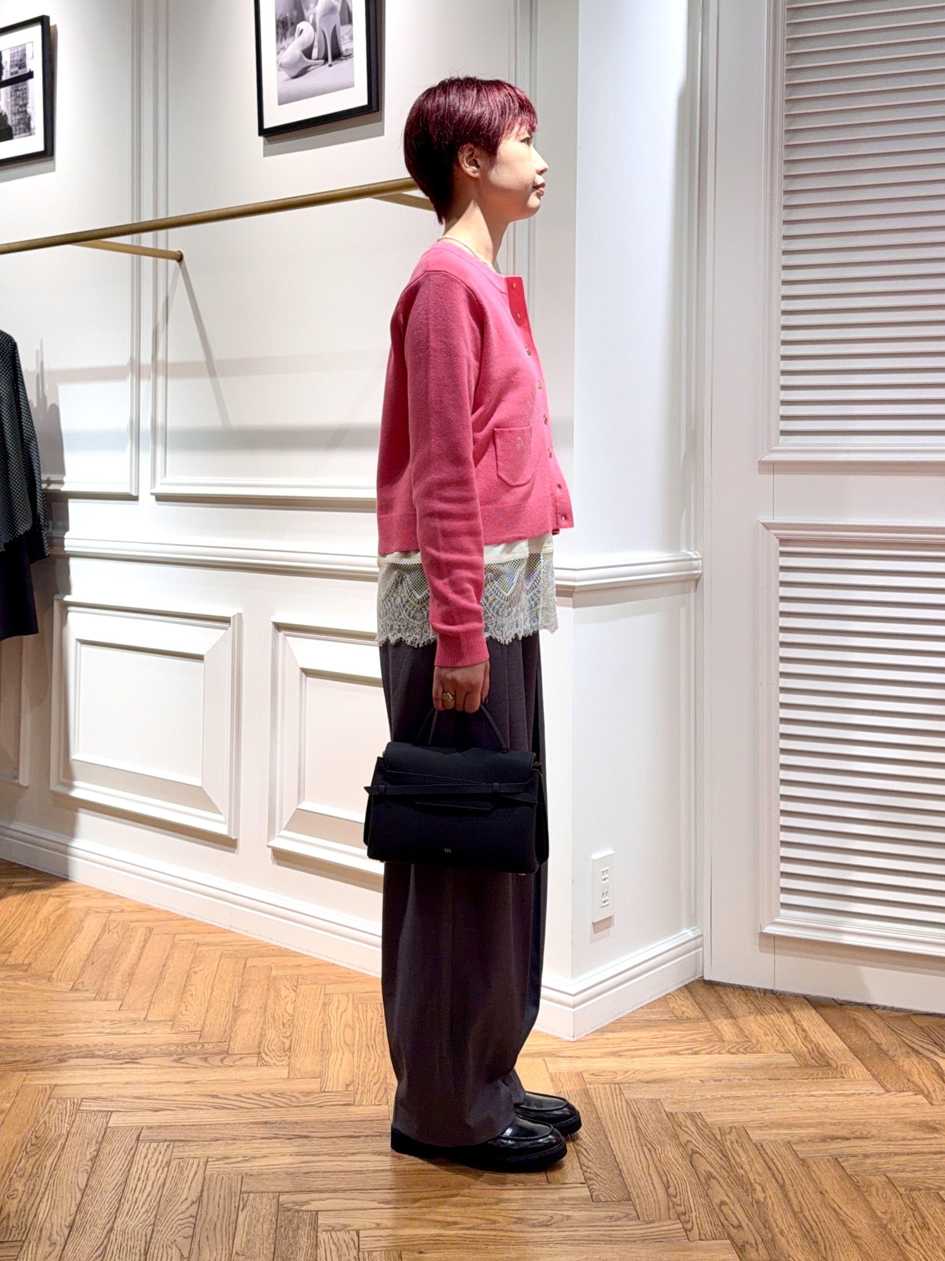 renaさんの「DRESSTERIOR｜【5色展開/ウォッシャブル】コットンカシミヤカーディガン」を使ったコーディネート
