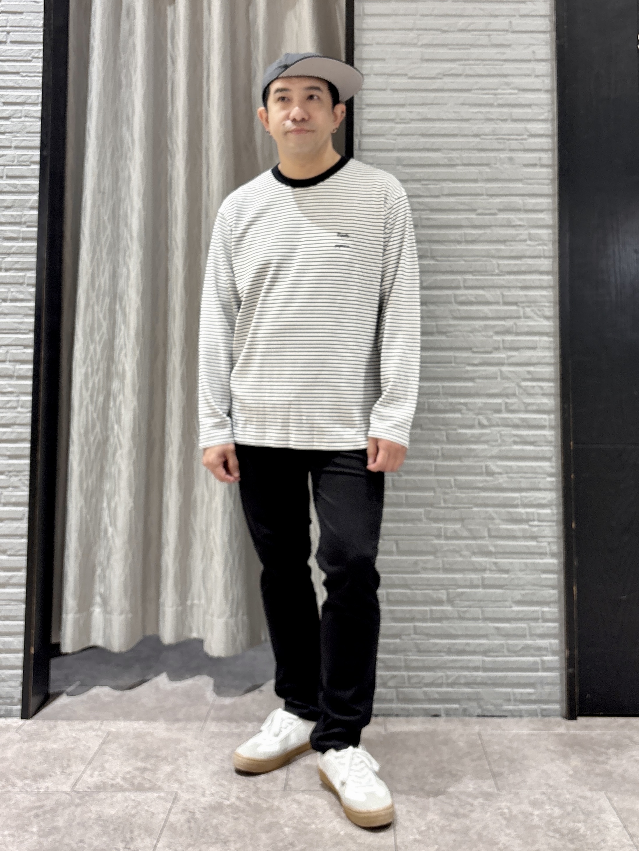 Pーyamaさんの「THE SHOP TK｜【洗濯機OK／ユニセックス】ダンボール ロゴパーカ」を使ったコーディネート