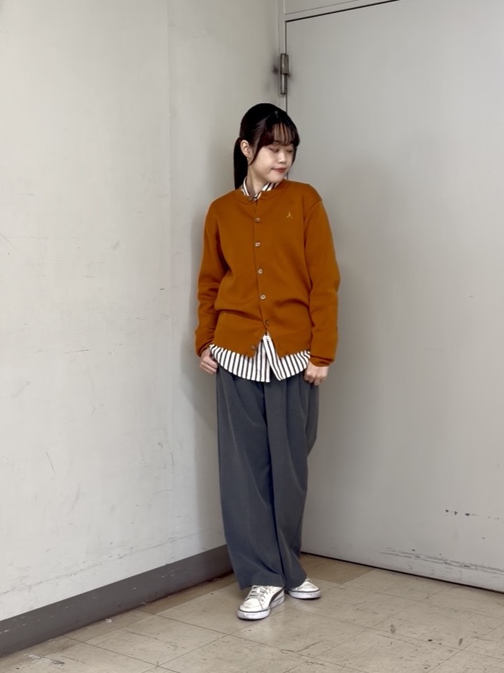 かわぴーさんの「TAKEO KIKUCHI｜【BOWLER HAT LABEL】日本製オルタネートストライプシャツ」を使ったコーディネート